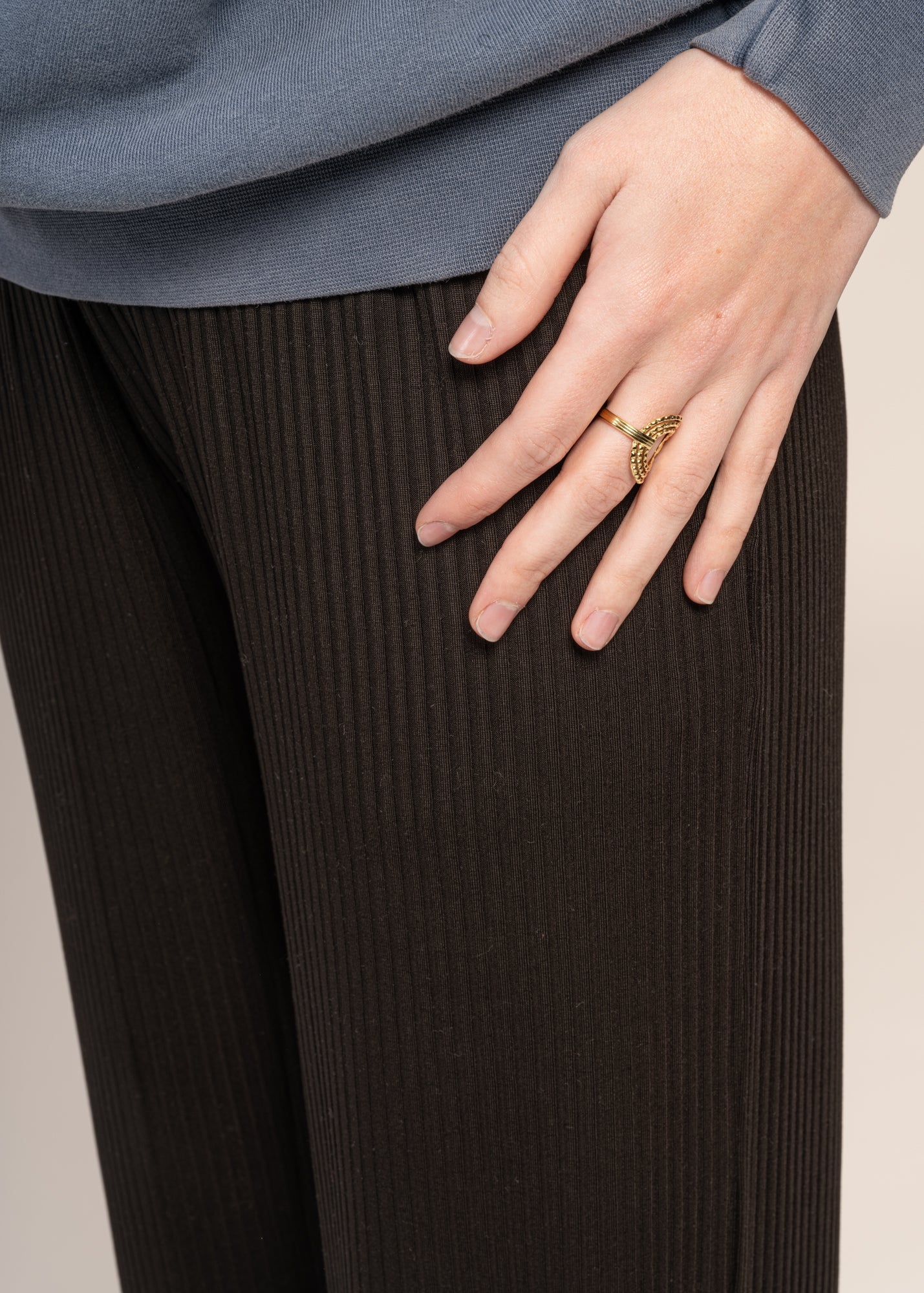 Pantalon ample côtelé en tencel | Noir "smilla black"