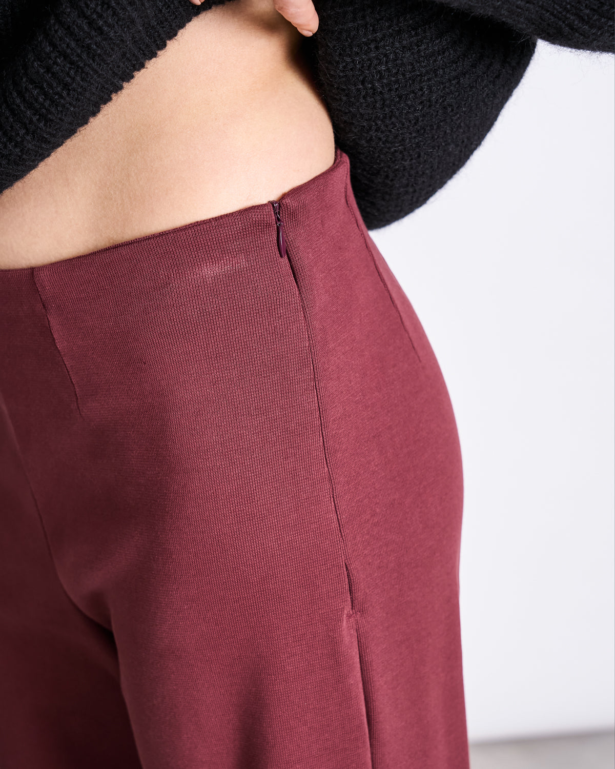 Pantalon ample en coton bio | bordeaux "kohra - intense rust"