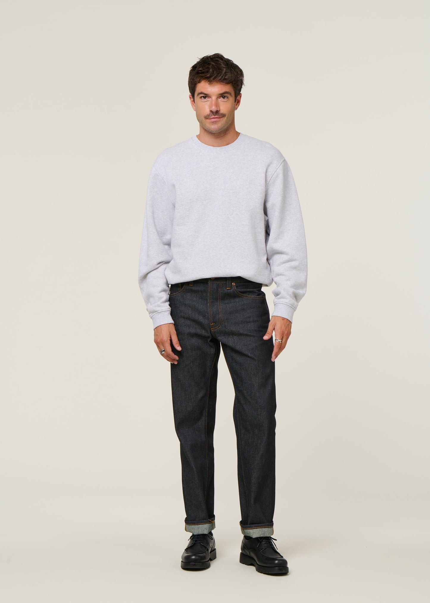 Jean droit large en coton bio | bleu brut "rad rufus dry heavy"