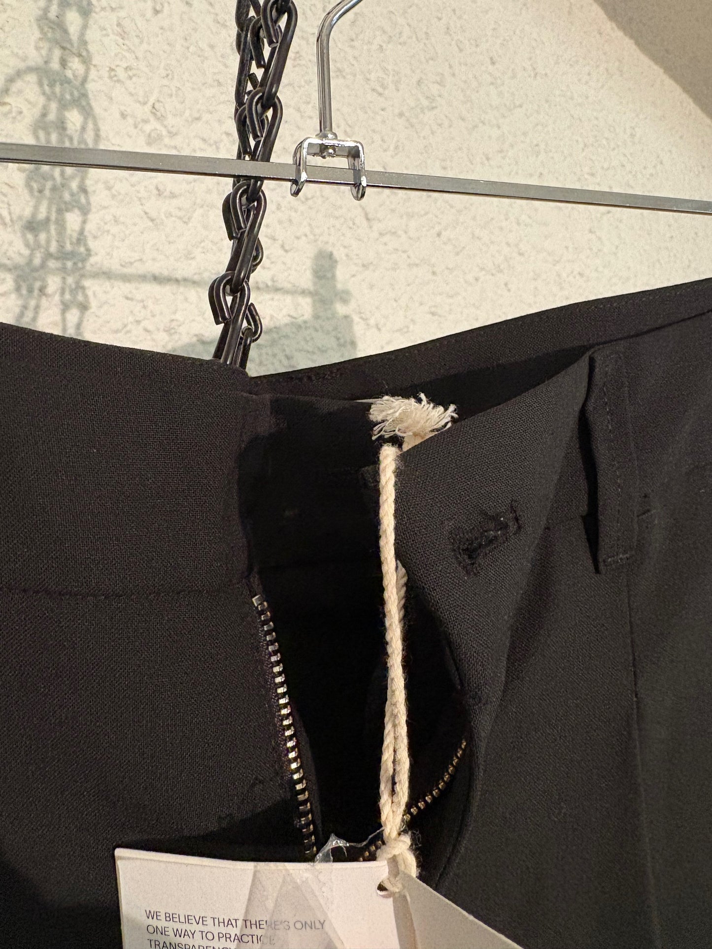 Pantalon droit à pinces en laine certifiée | noir 'black pierre pants - black'