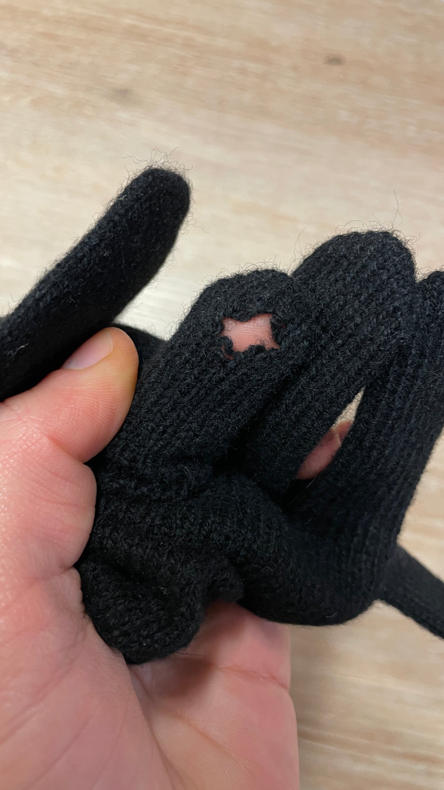 Gant en laine merinos recyclées | noir 'wool gloves - deep black'