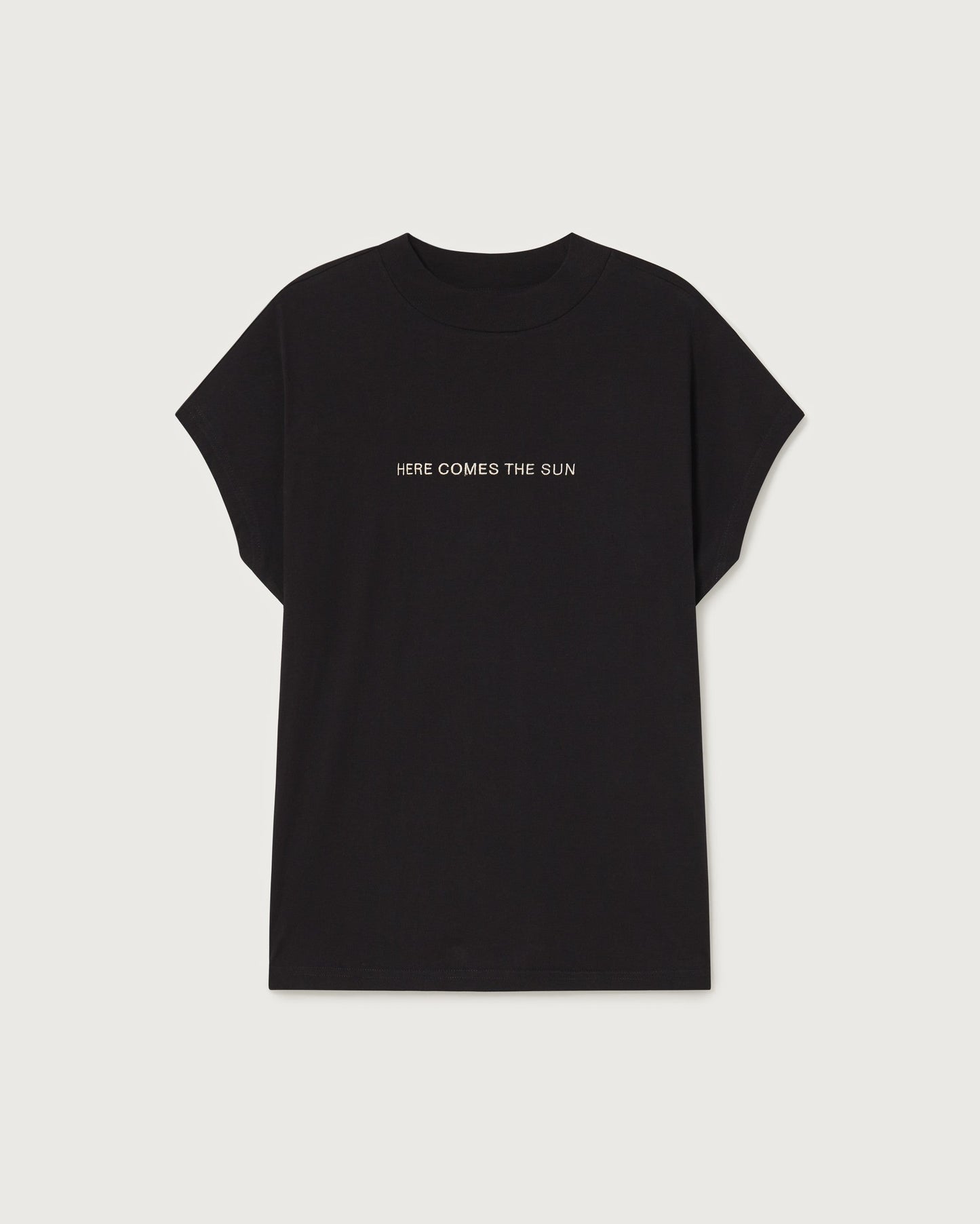 T-shirt brodé en coton bio | Noir "here comes the sun black t-shirt"