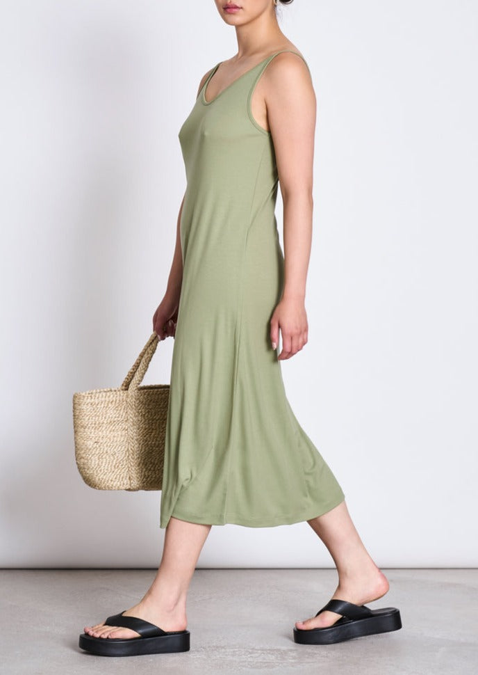 Robe longue en tencel | vert "triangle pale olive"