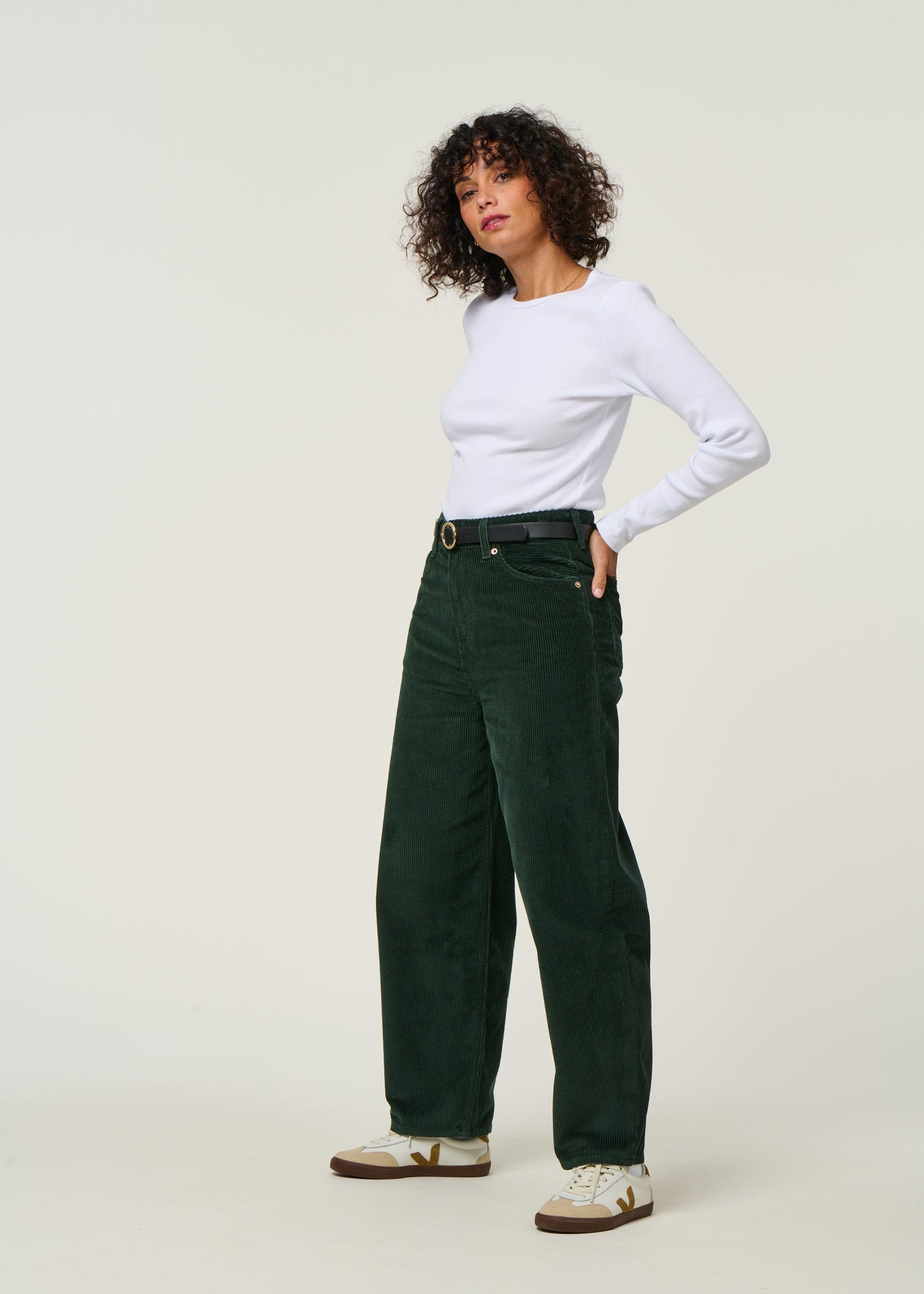 Pantalon ballon velours en coton bio | vert "leila cord - dark green cord"