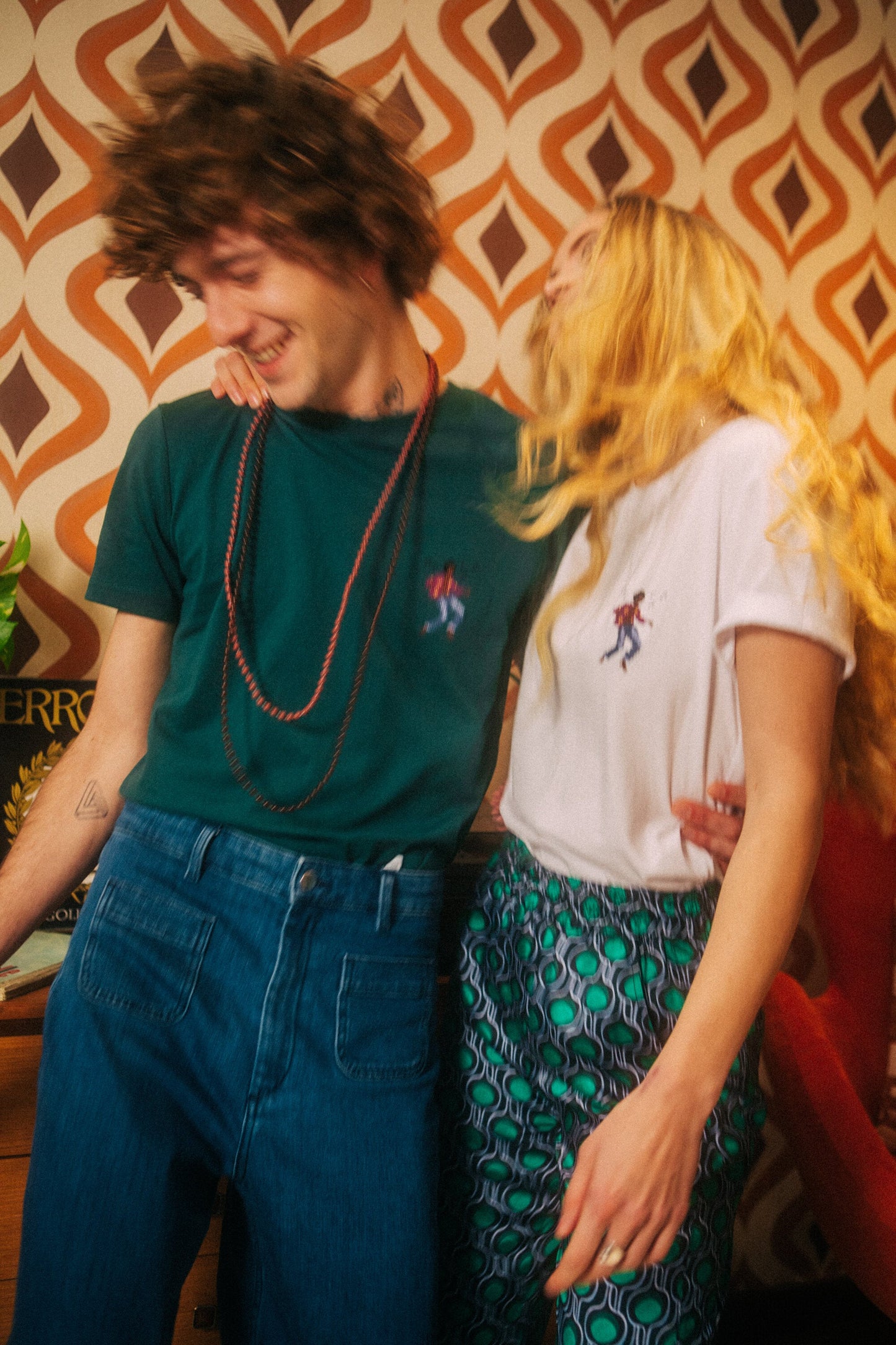 T-shirt vert émeraude brodé en coton bio - Danseur