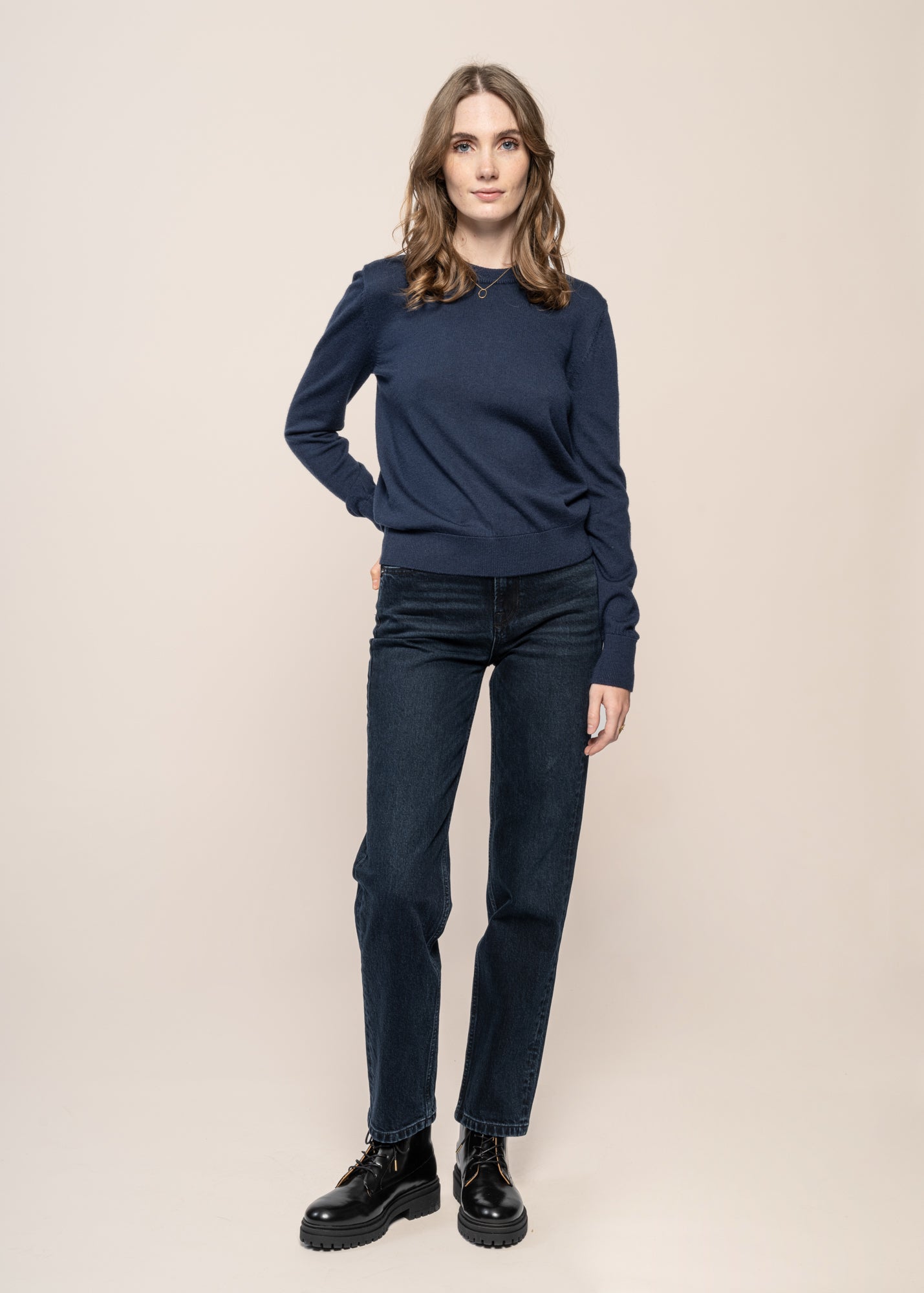 Pull léger en laine mérinos certifiée | marine "fine merino crew neck total eclipse"