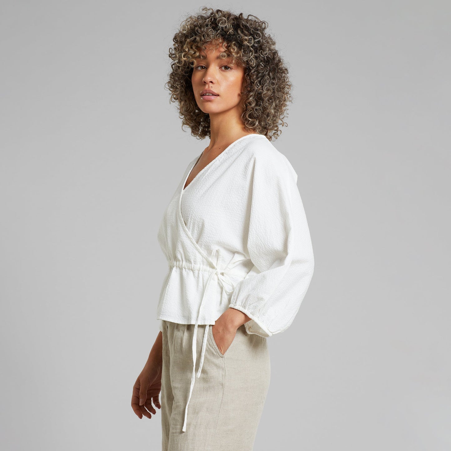Chemisier cache-cœur en coton bio | Blanc "wrap top rosenvik off-white"