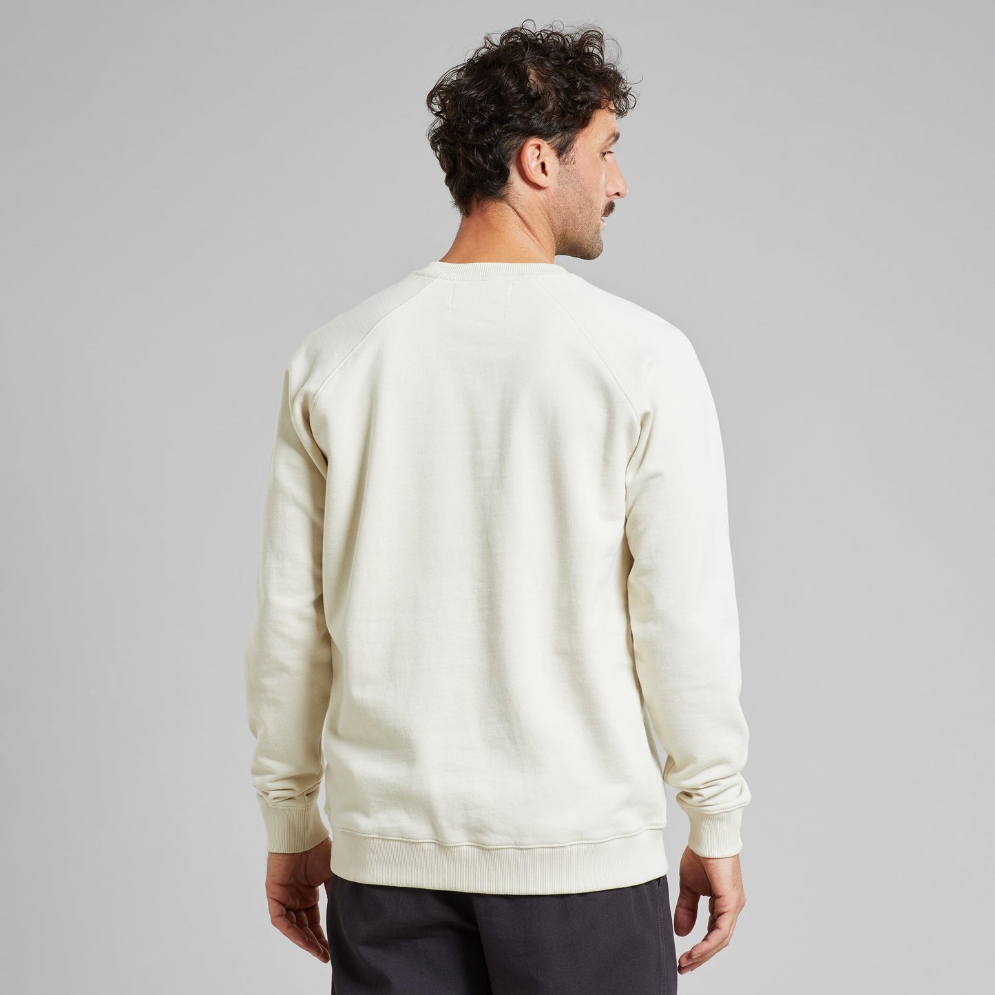 Sweat brodé en coton bio | écru "sweatshirt malmoe bbq emb oat white"