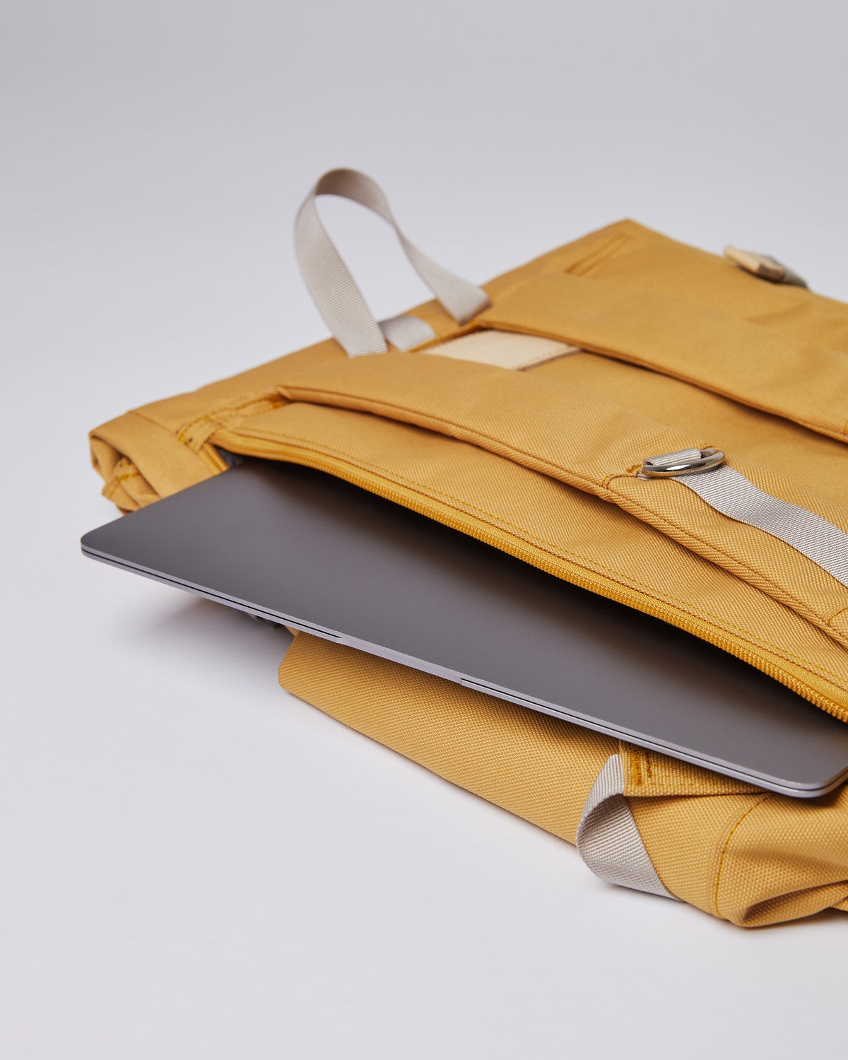 Sac à dos jaune en polyester recyclé - Ilon