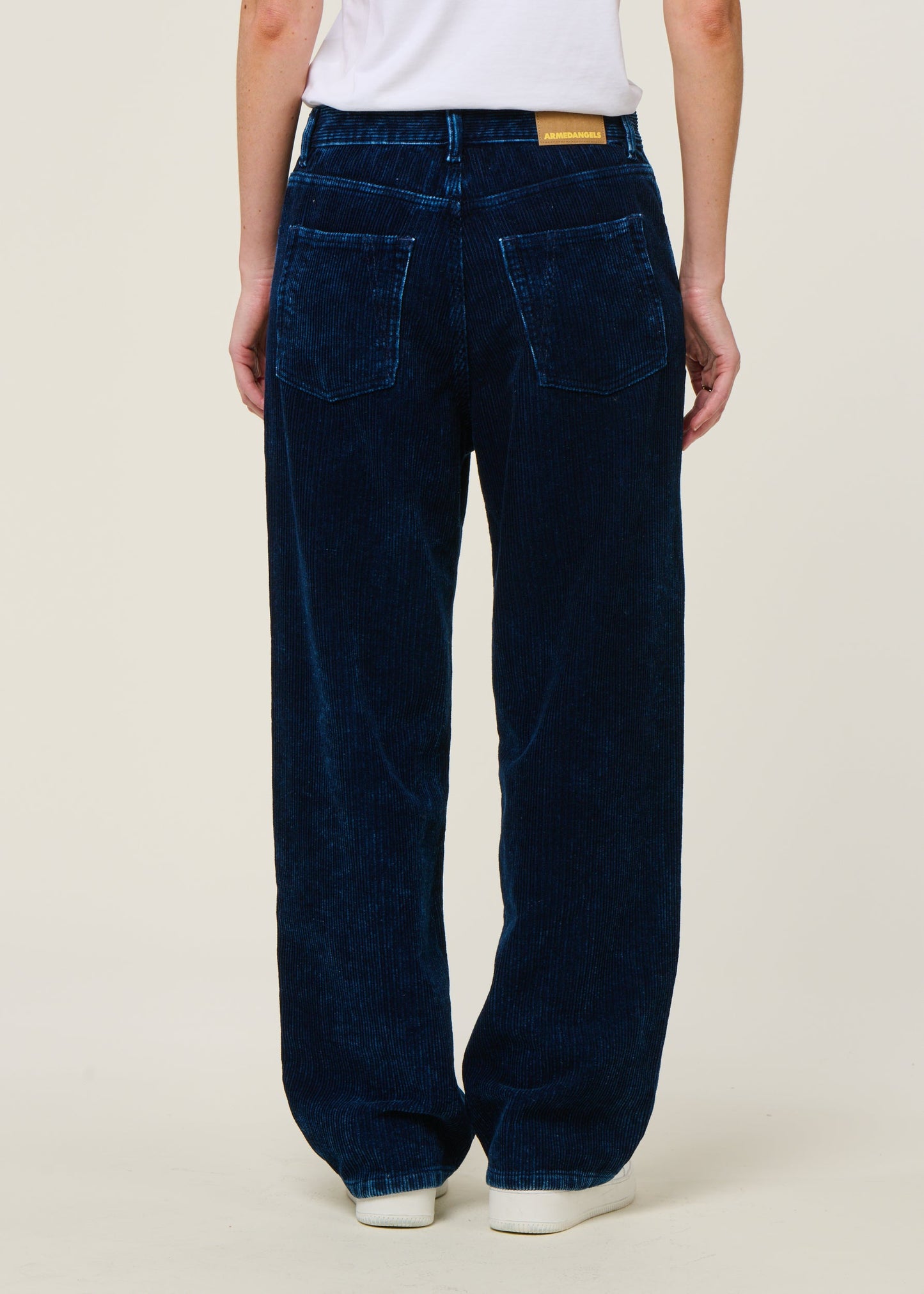 Pantalon velours côtelé en coton bio | bleu "haayi indigo cord - indigofera"