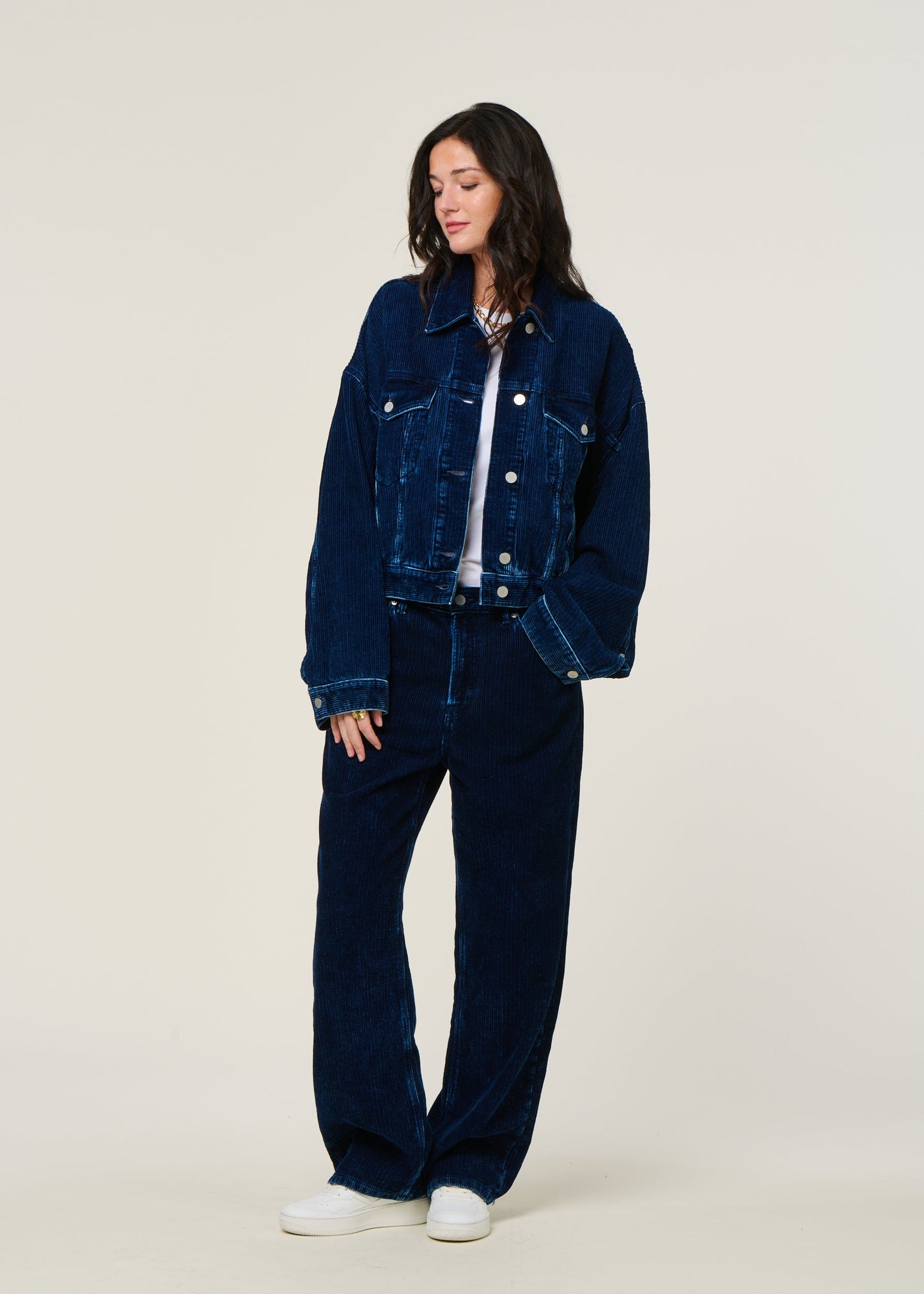 Veste velours côtelé en coton bio | bleu "paasithe indigo cord - indigofera"