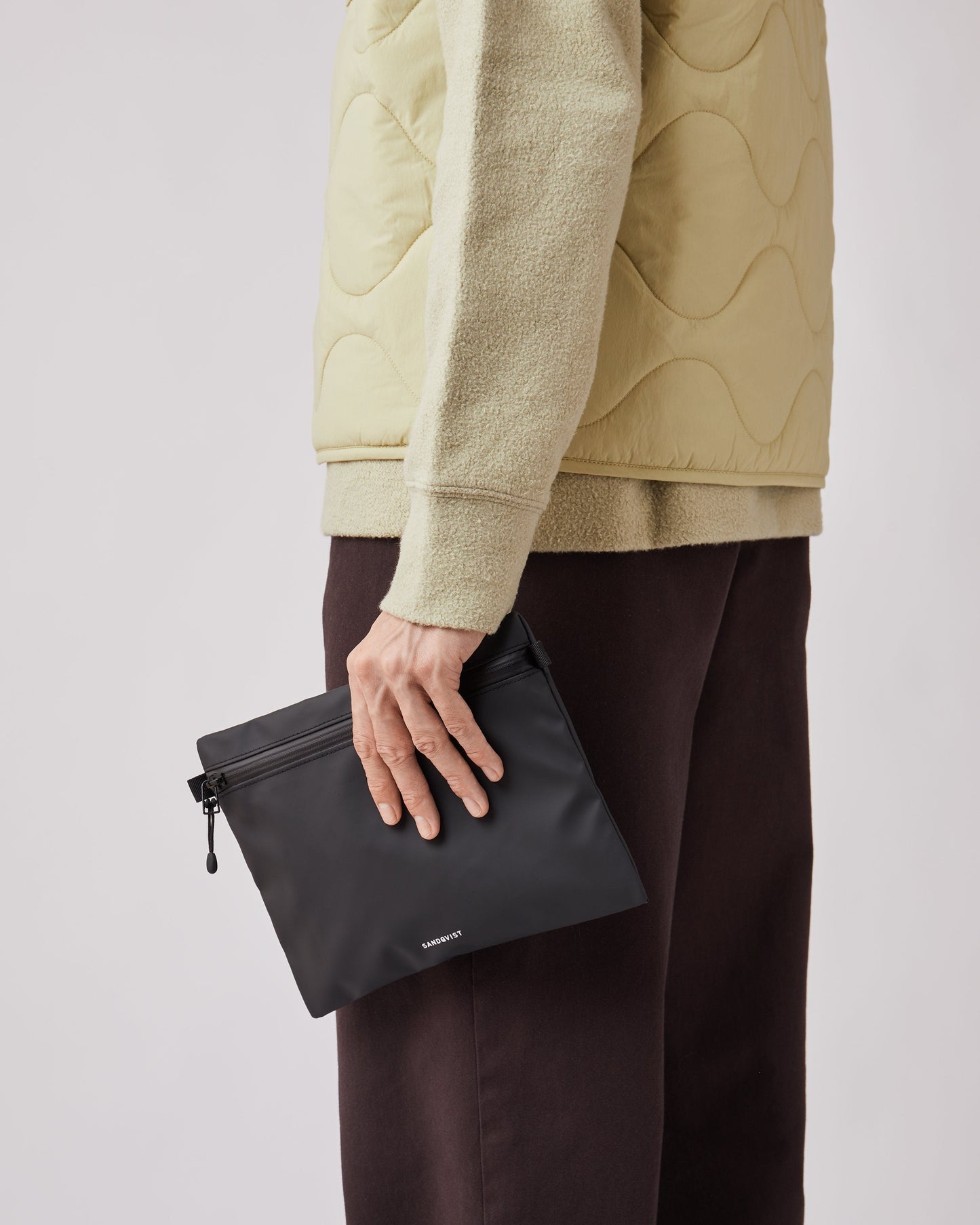 Grande pochette en recyclé | Noir "sam black"