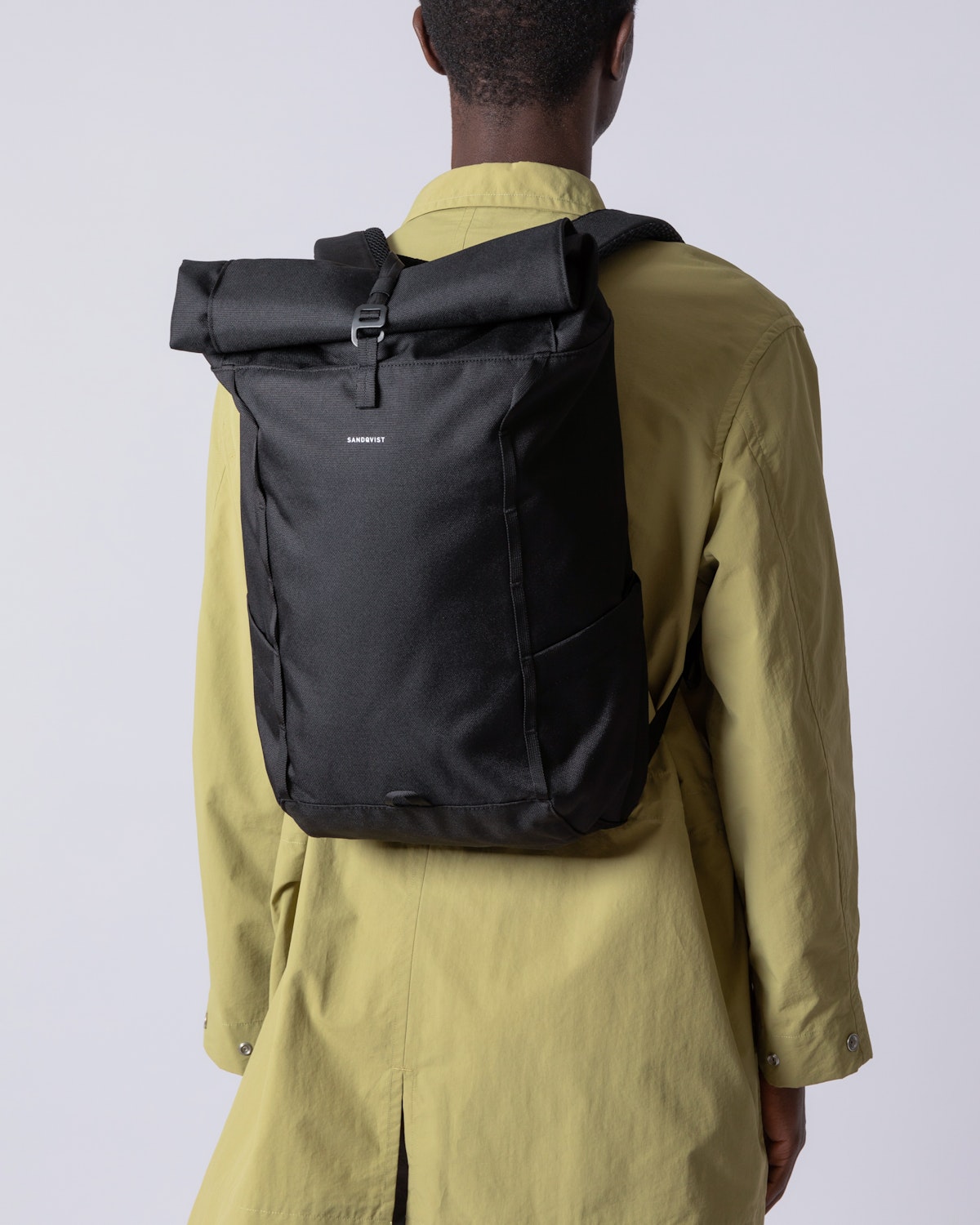 Sac à dos vegan rolltop noir en matière recyclée - arvid black