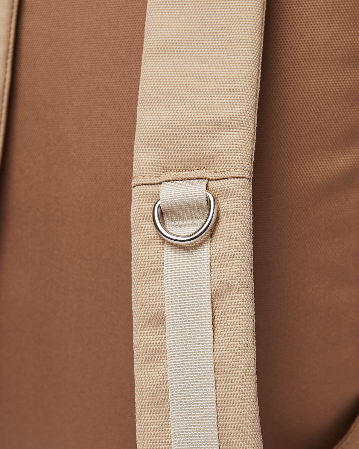 Sac à dos rolltop en matière recyclée | Bicolore "bernt multi brown with natural leather"