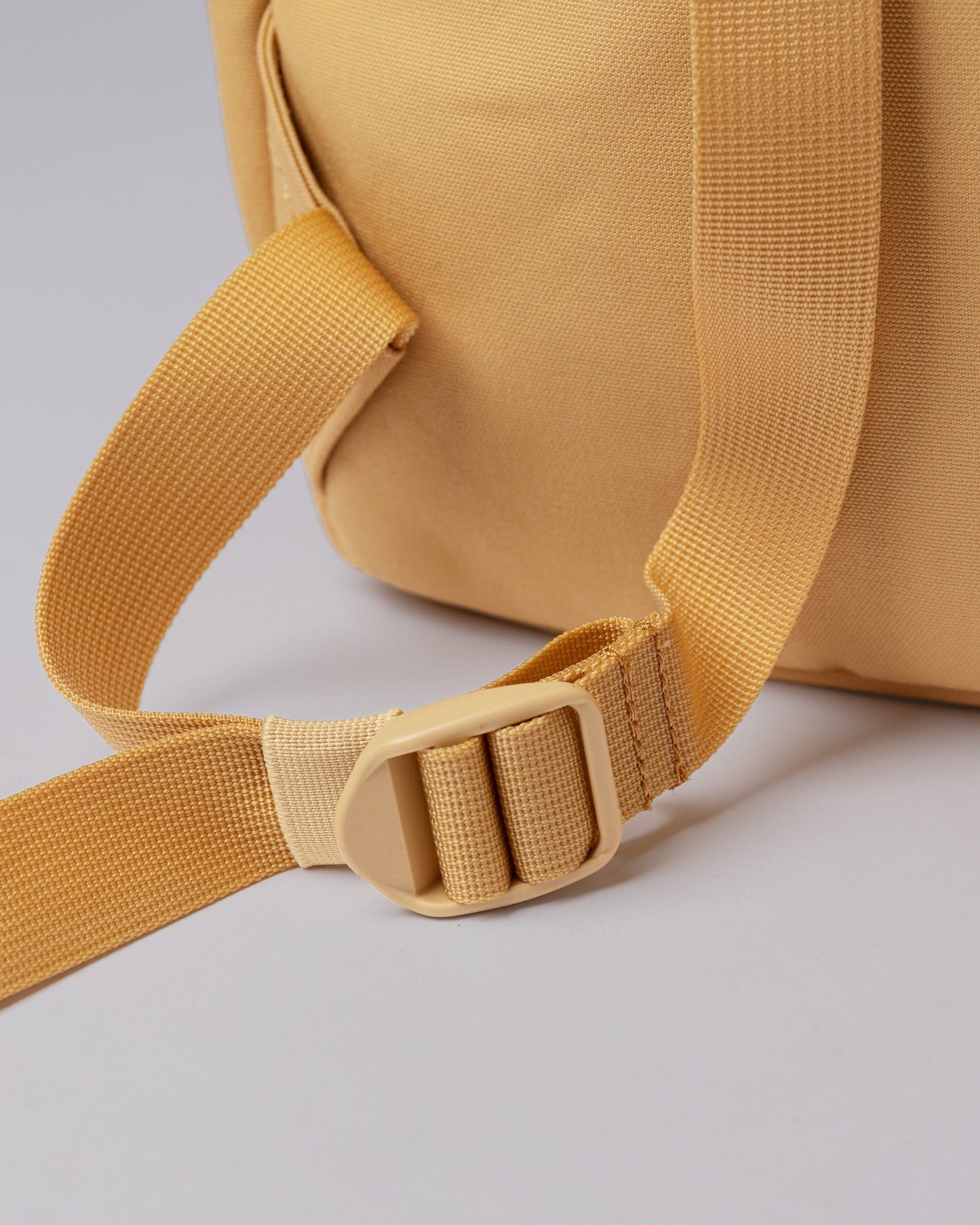 Sac à dos en coton bio et matière recyclée | Jaune "knut yellow"