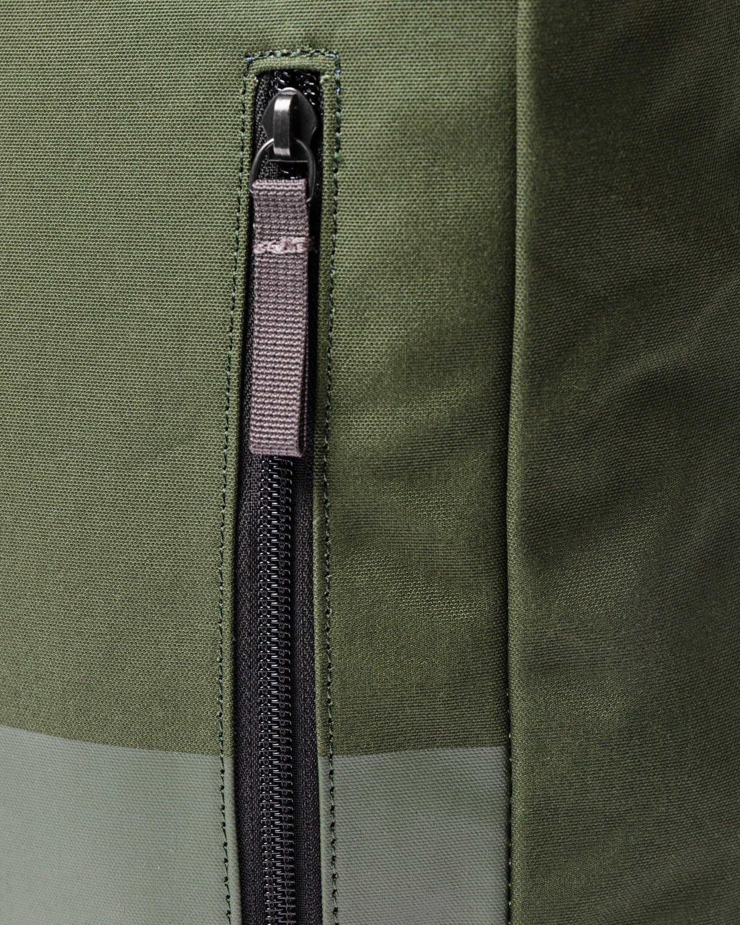 Sac à dos rolltop en matière recyclée | Vert "dante vegan dawn green"