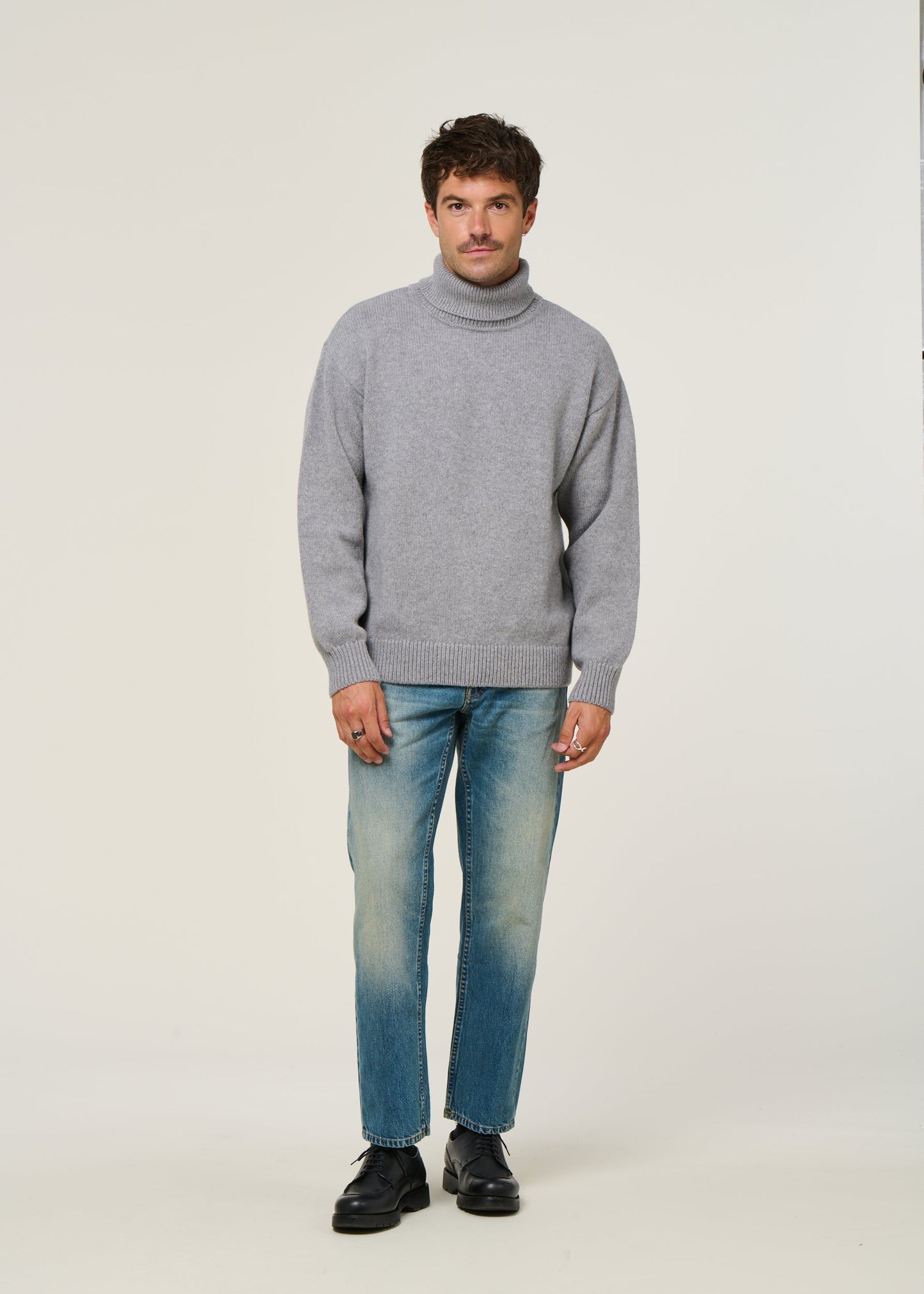 Pull col roulé en laine mérinos recyclée | Gris "merino wool turtleneck heather grey"