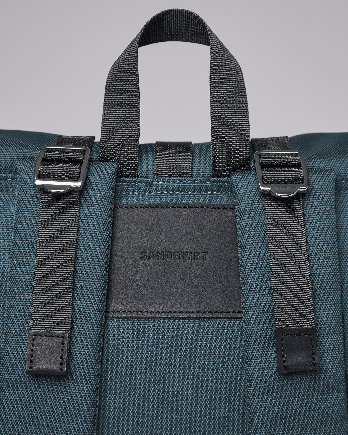 Sac à dos rolltop en matière recyclée | Bleu "bernt steel blue"