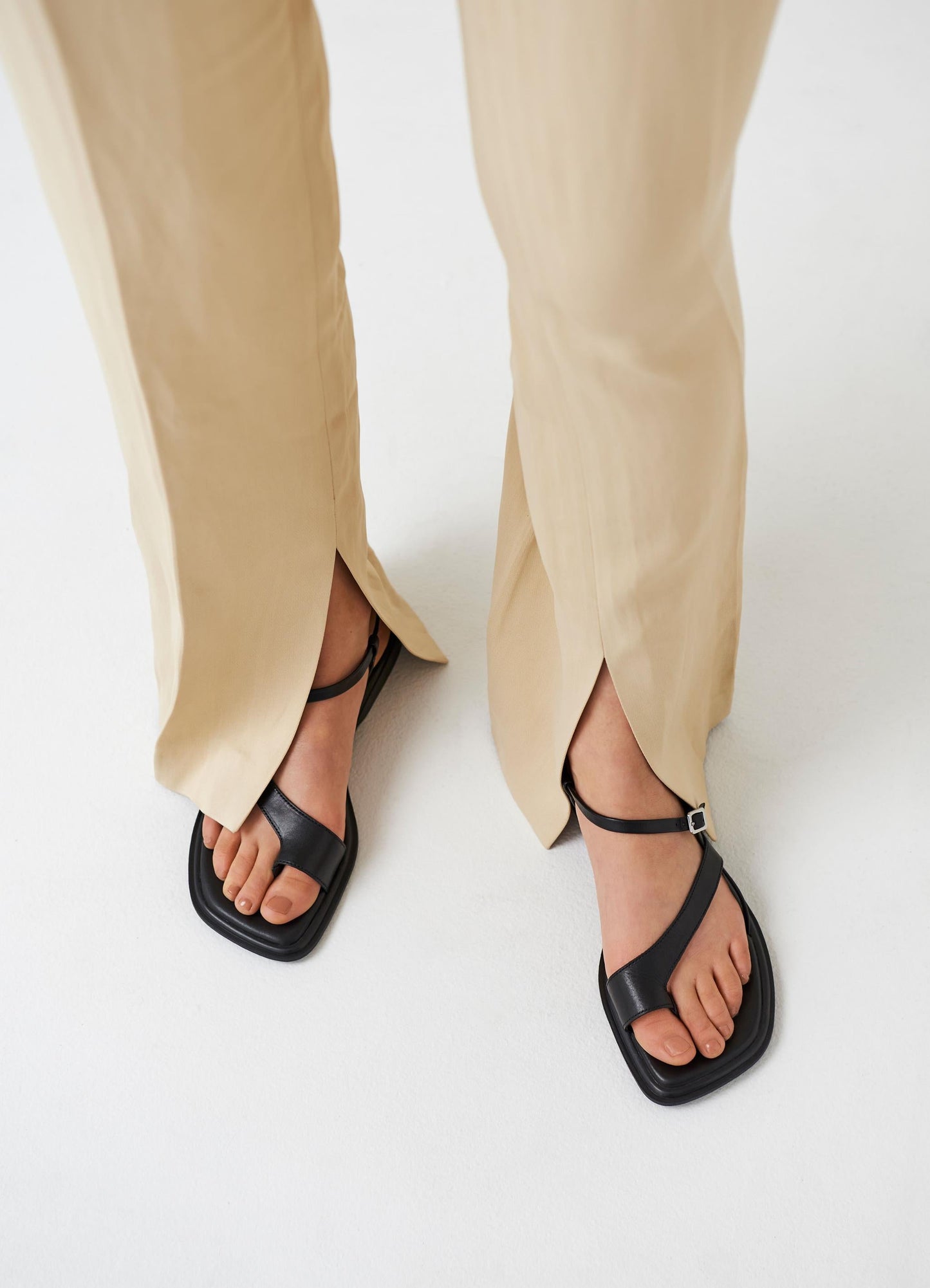 Sandales en cuir certifié | noir "Izzy - black"