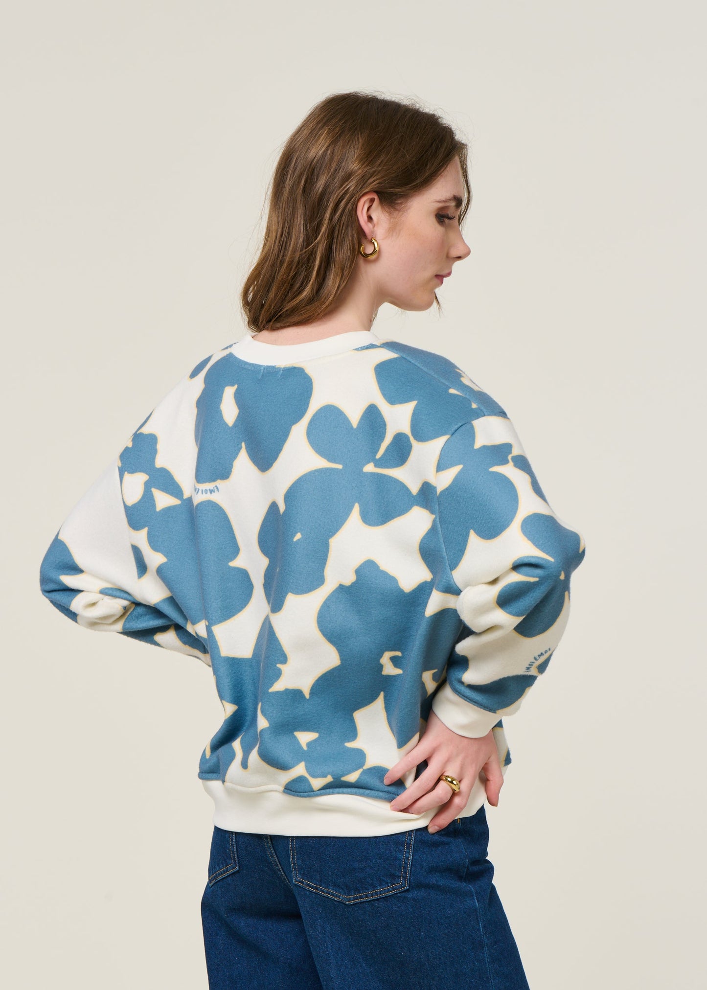 Sweat en polaire recyclée | bleu/blanc "scarlett fleur du lac"