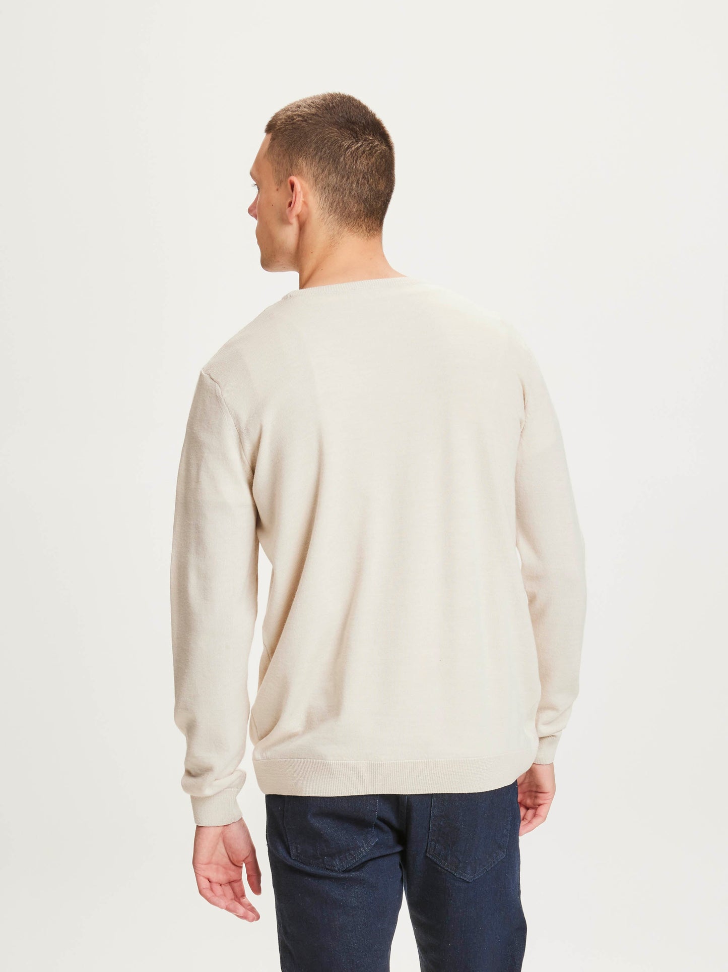 Pull col rond beige en laine mérinos biologique - forrest o-neck