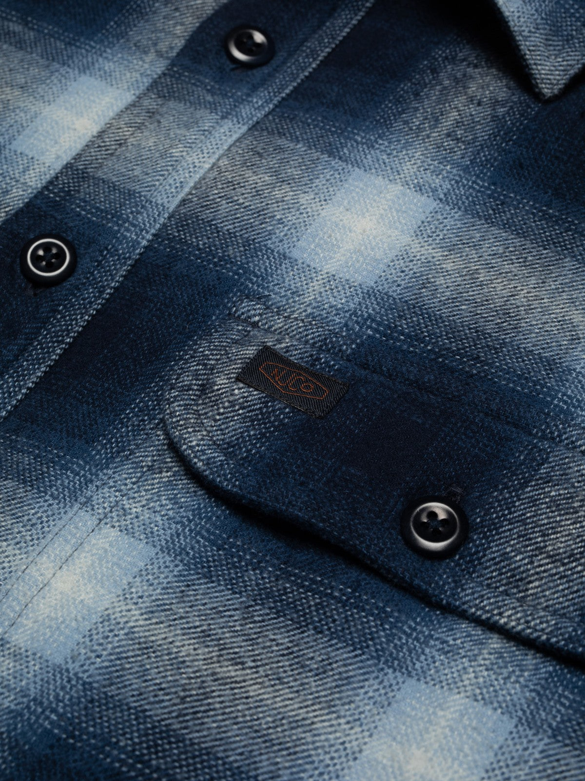 Veste en coton bio et matière recyclée | bleu "glenn padded shadow check shirt blue"