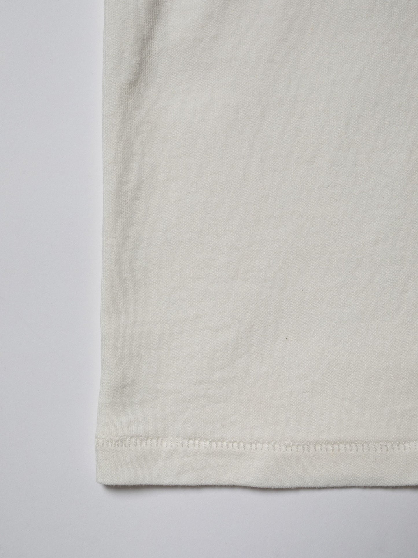 T-shirt imprimé en coton bio | blacn "joni bad at sport t-shirt offwhite"