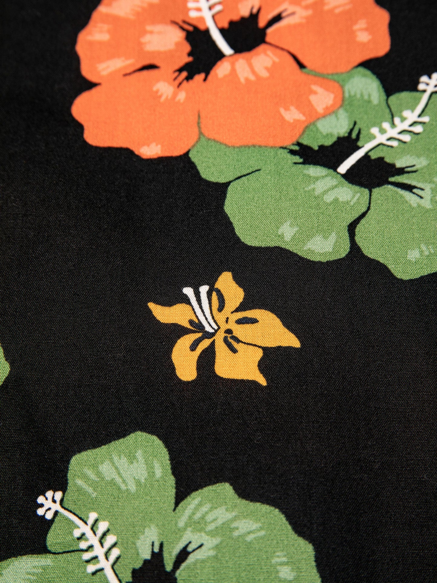 Chemisette à motif en coton bio | noir "arvid flower hawaii shirt black"