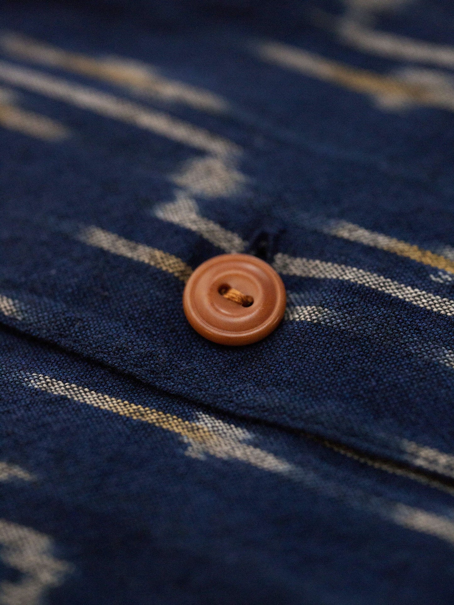 Chemise en coton bio | bleu "Arvid ikat shirt - blueberry"