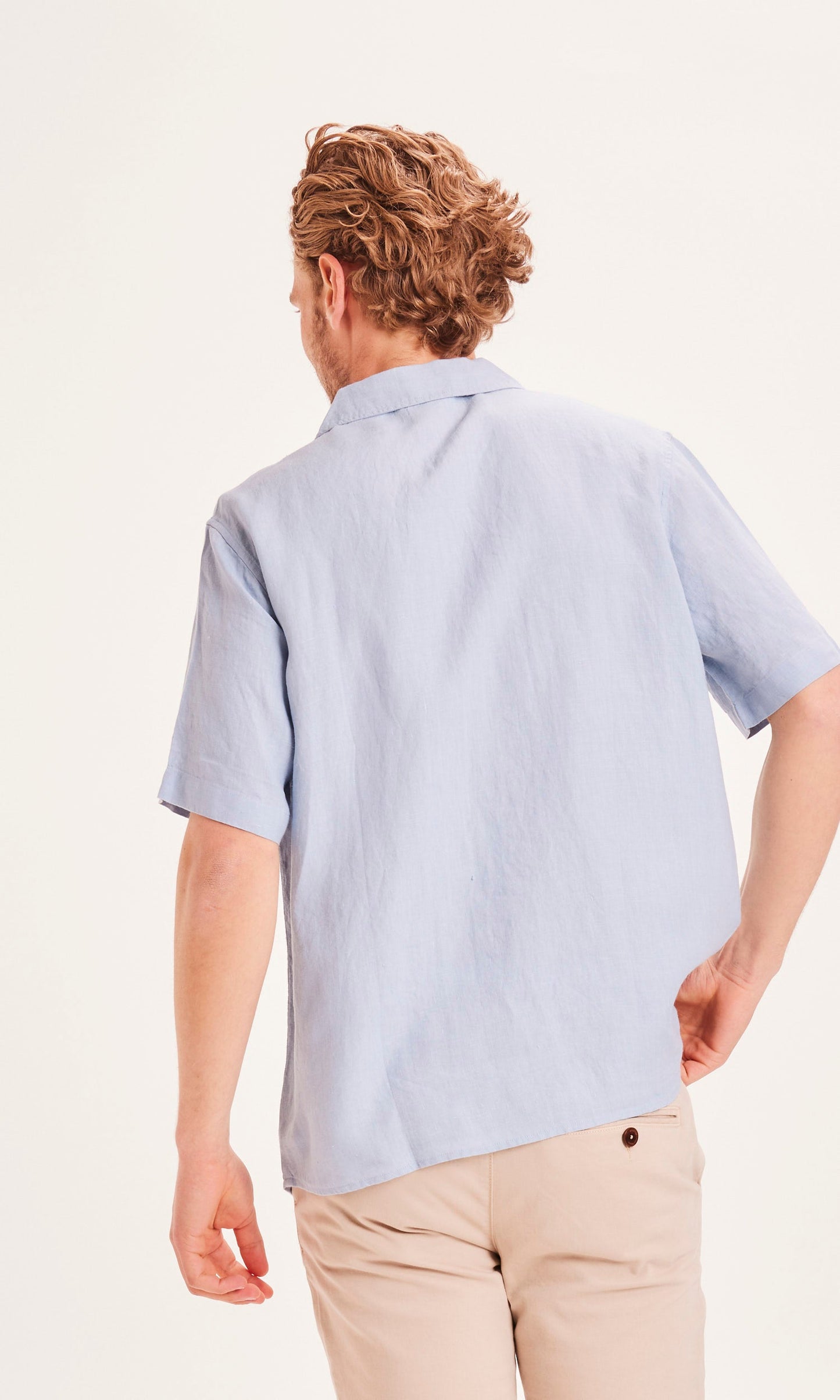 Chemise manches courtes bleu ciel en lin bio - Wave blue fog