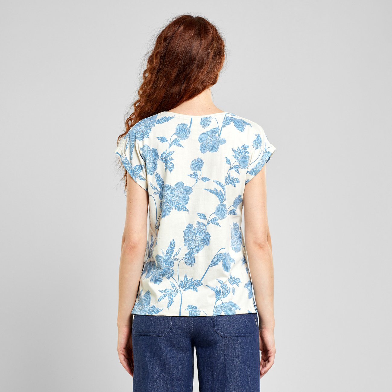 T-shirt en coton bio | Imprimé floral "visby duotone floral oat white rainy day"
