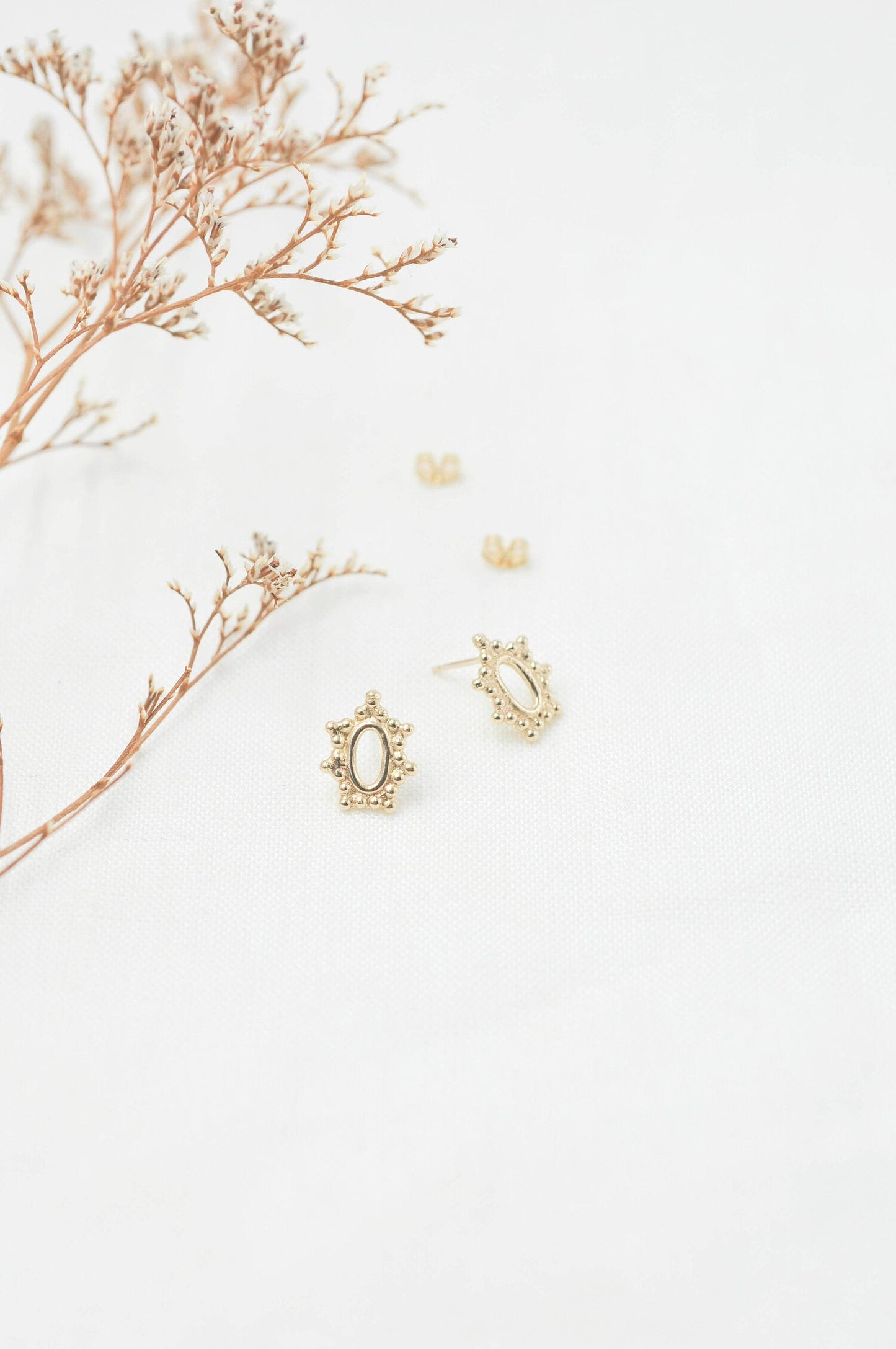 Boucles d'oreilles en or recyclé - Filigree Oval studs