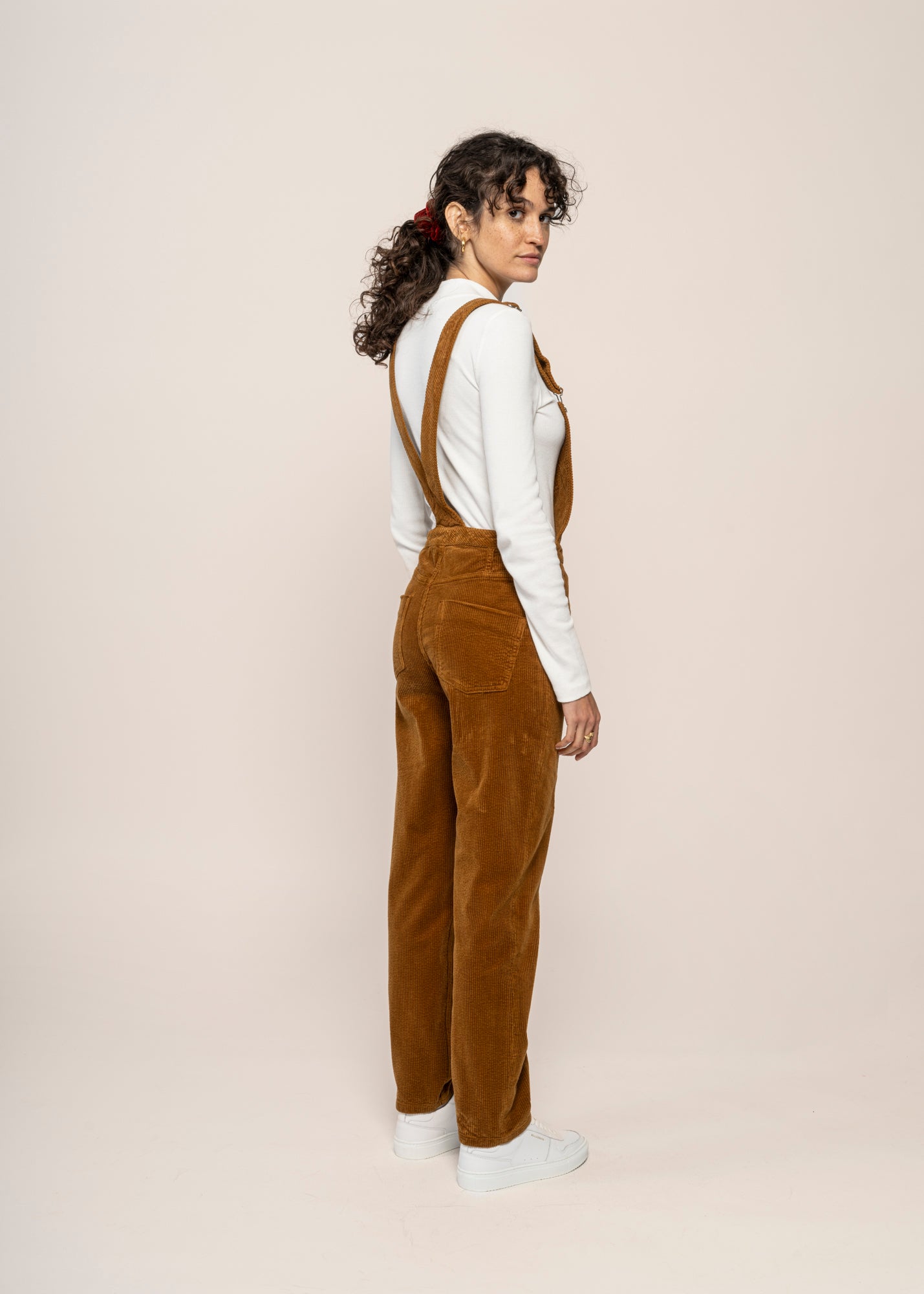 Salopette velours en coton bio | camel