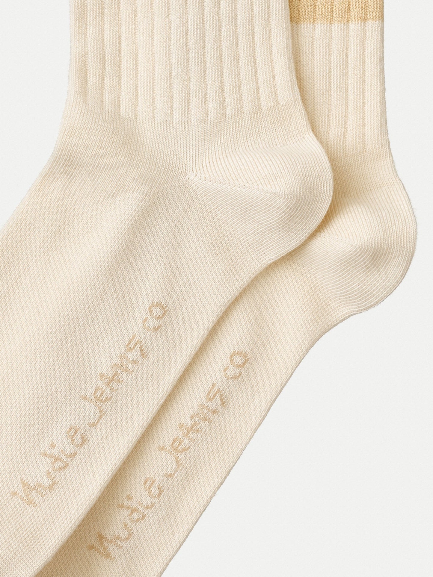 Chaussettes basses écrues en coton bio - amundsson low cut faded sun
