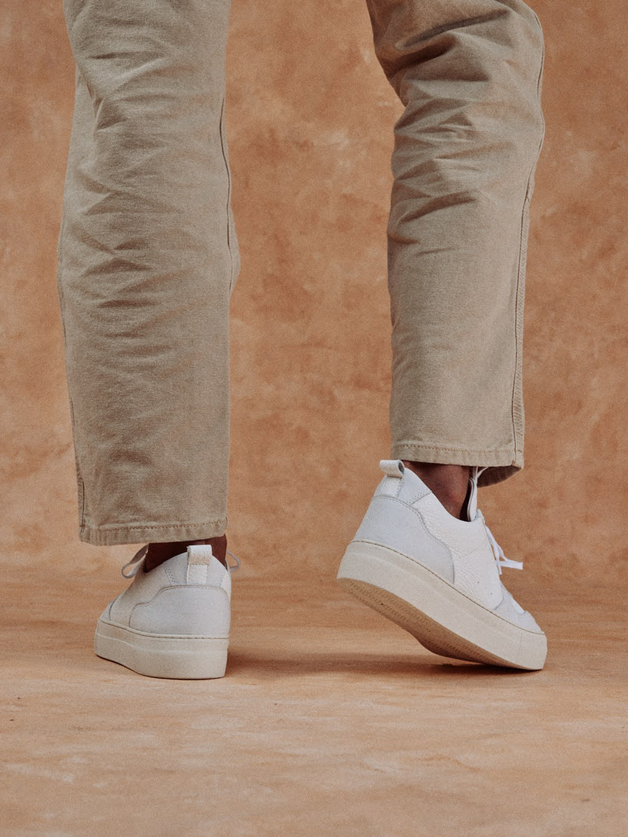 Baskets en cuir certifié | Blanc et gris "b0 white tumbled"
