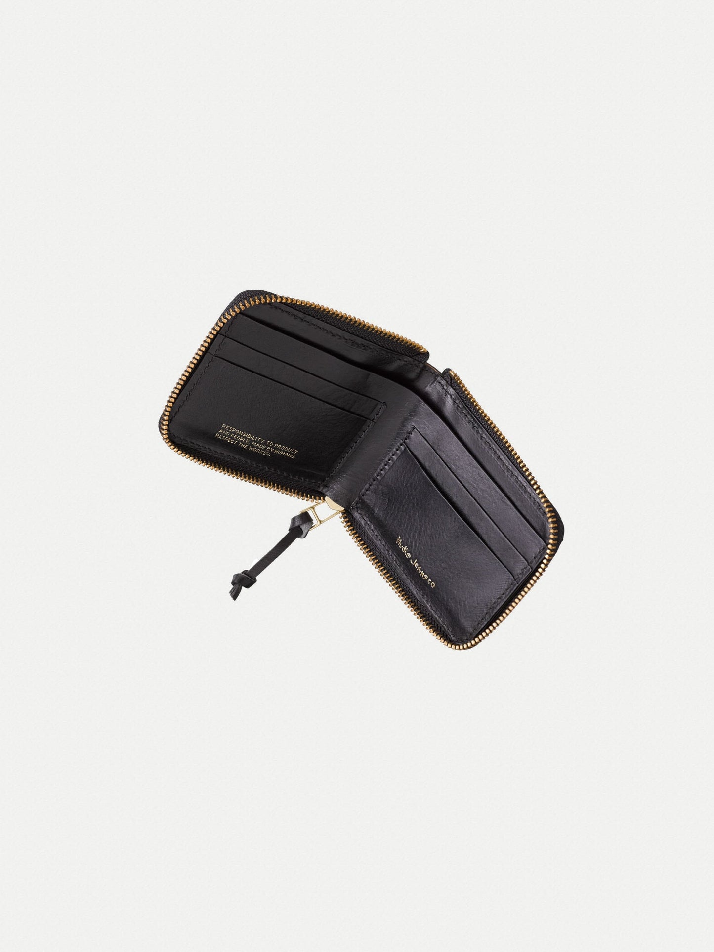Portefeuille noir en cuir à tannage végétal - bergendahl wallet zip black