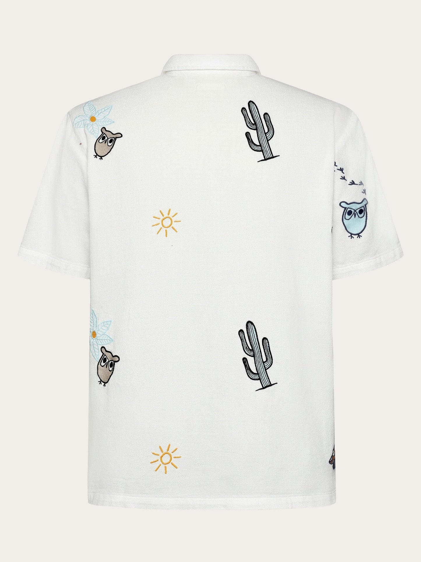 Chemise en coton biologique | blanc "box fit short sleeve shirt with embroidery - gots/vegan - 1387 egret"