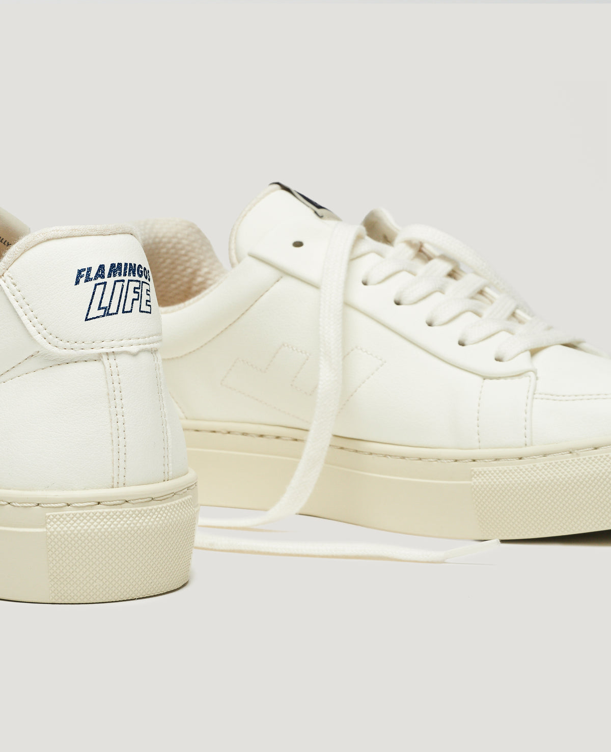 Baskets vegan en recyclé | blanc et écru "classic 70s off white ecru"