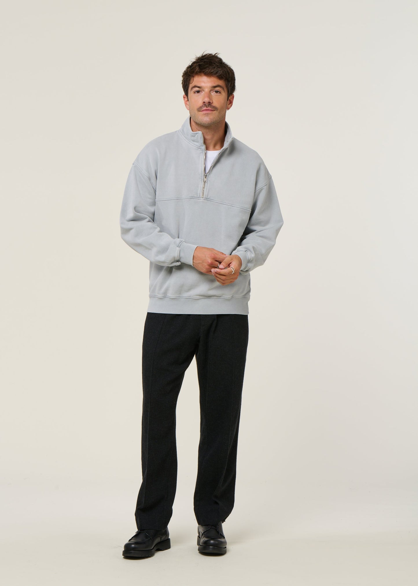 Sweat col zippé en coton biologique | gris "organic quarter zip - faded grey"
