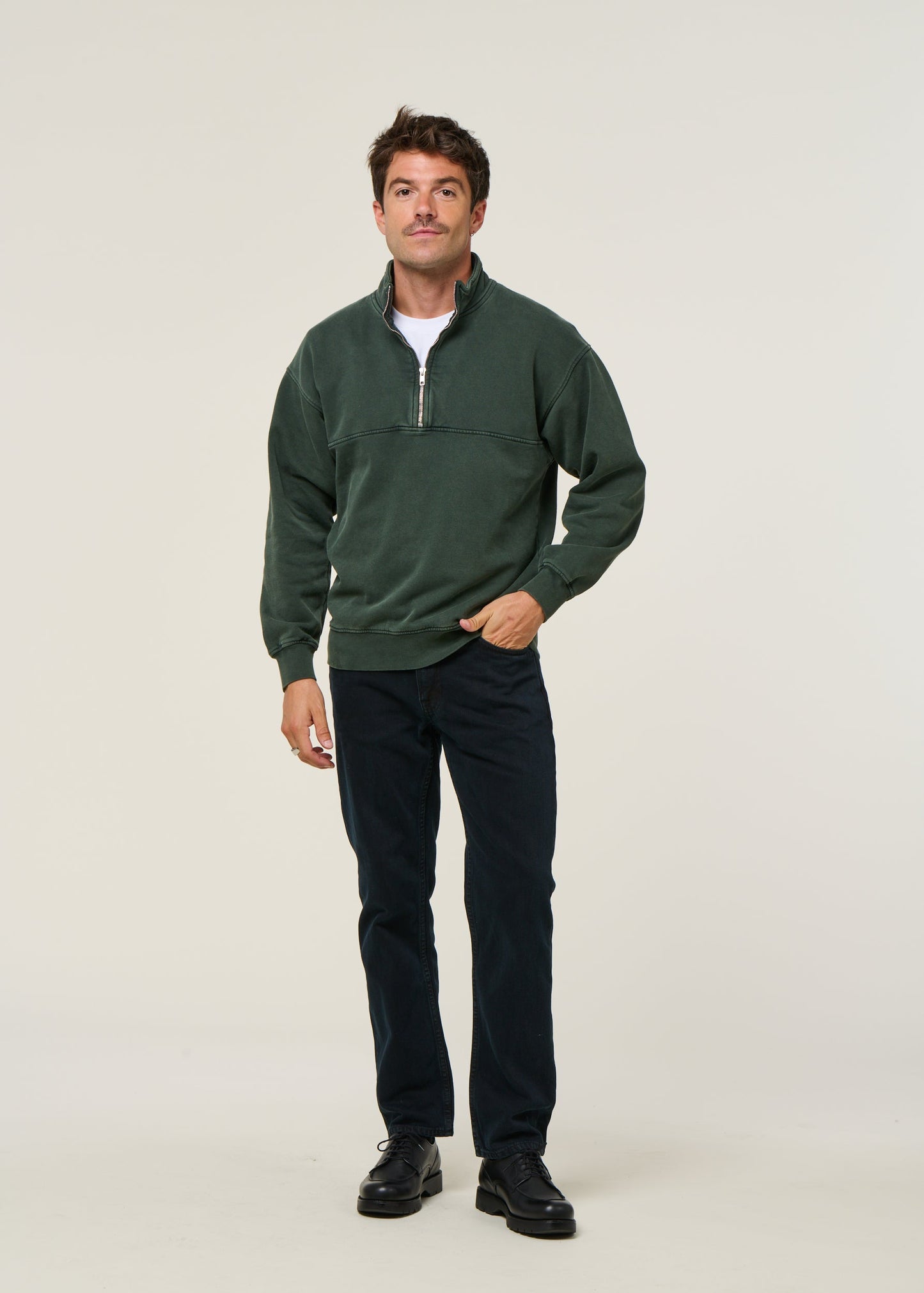 Sweat col zippé en coton biologique | vert "organic quarter zip - midnight forest"