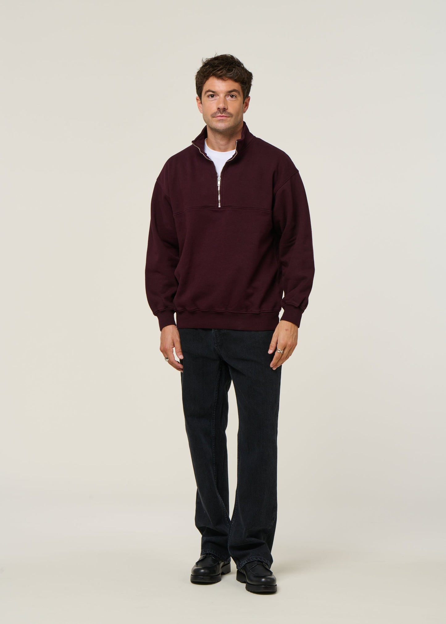 Sweat camionneur col zippé en coton bio | bordeaux "quarter zip oxblood red"
