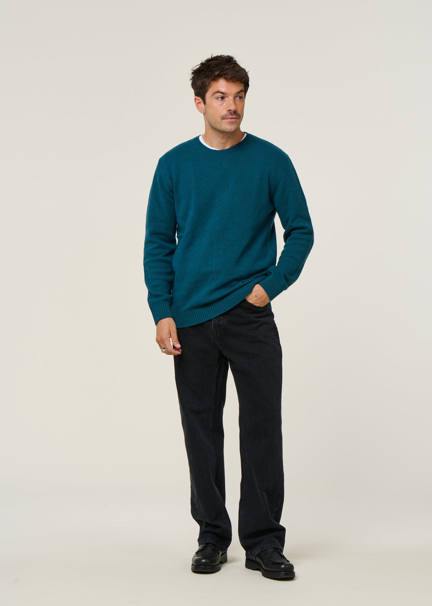 Pull en laine mérinos recyclée | bleu-vert "ocean green"
