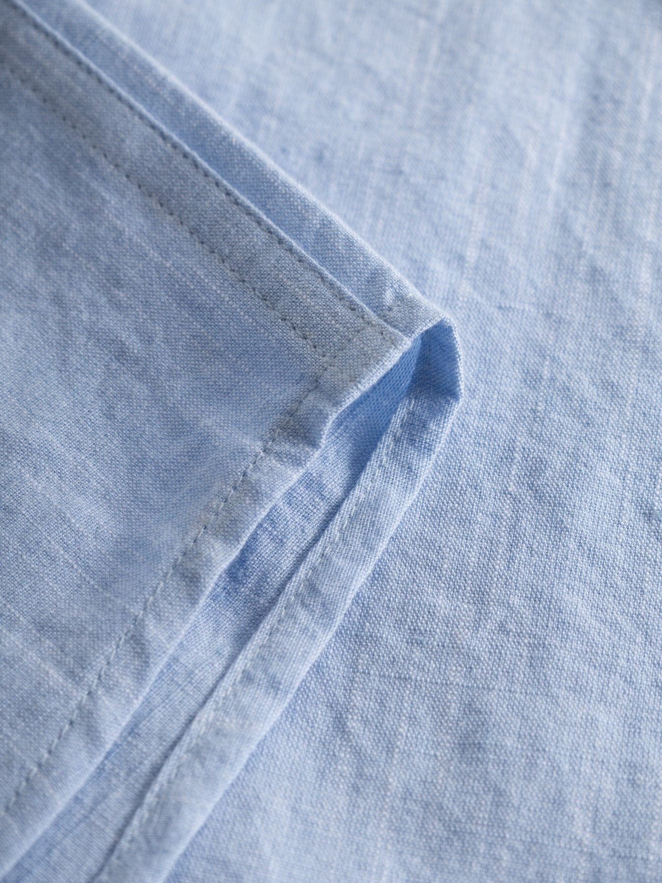 Chemise bleu clair en coton et lin bio - custom fit linen skyway
