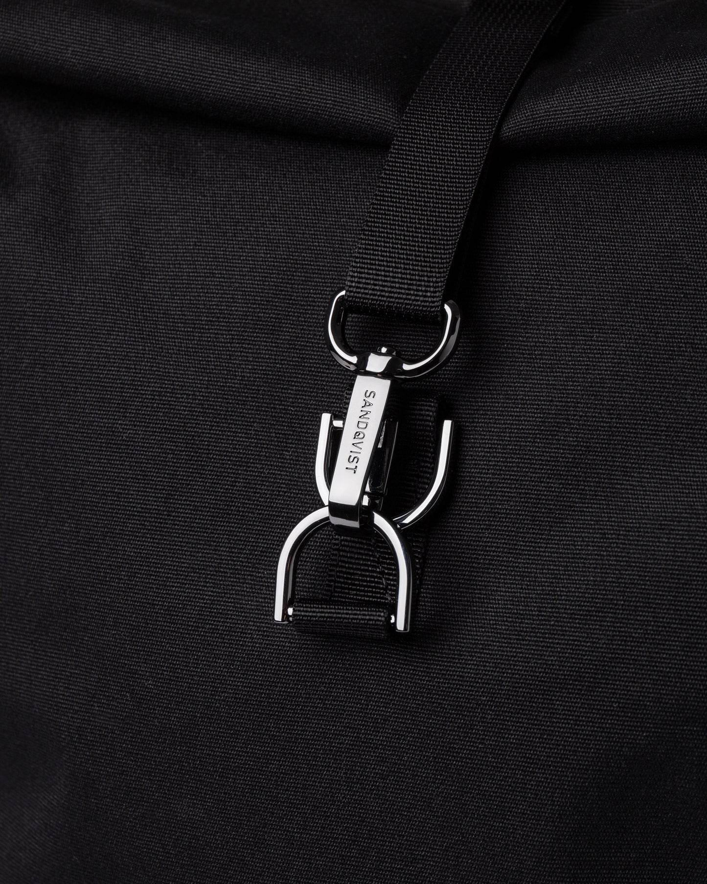 Sac à dos rolltop en matière recyclée | Noir "dante vegan black with black webbing"