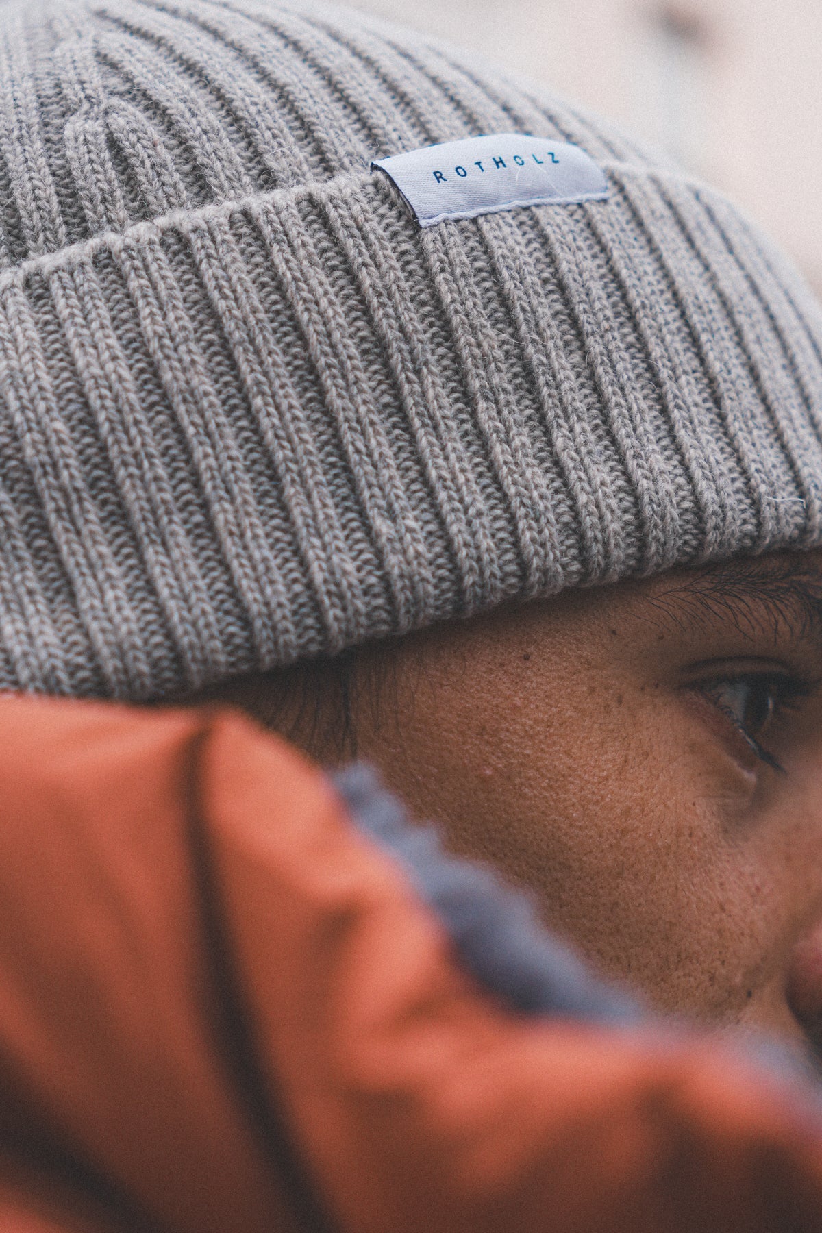 Bonnet en laine et matière recyclée | Gris clair "classic ribbed beanie ash heather"