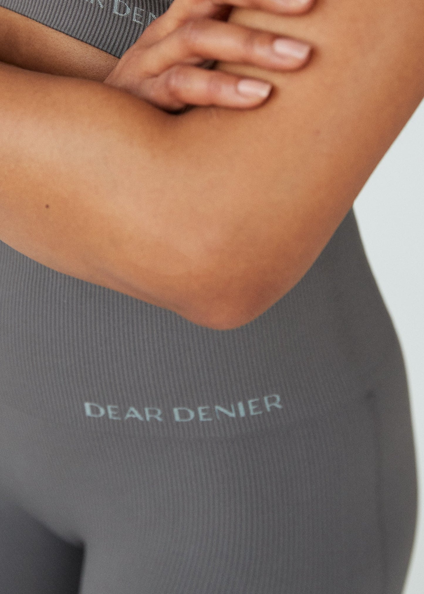 Leggings en matières recyclées | gris "lena seamless rib leggings grey"