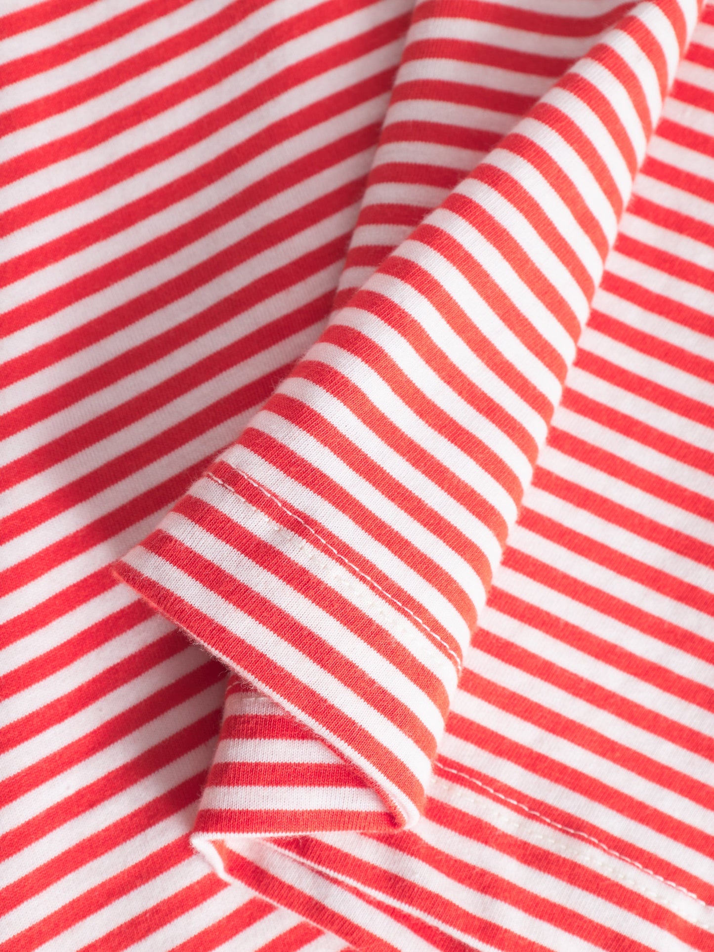 T-shirt en coton bio | rayé rouge "Endless horizon t-shirt - red"