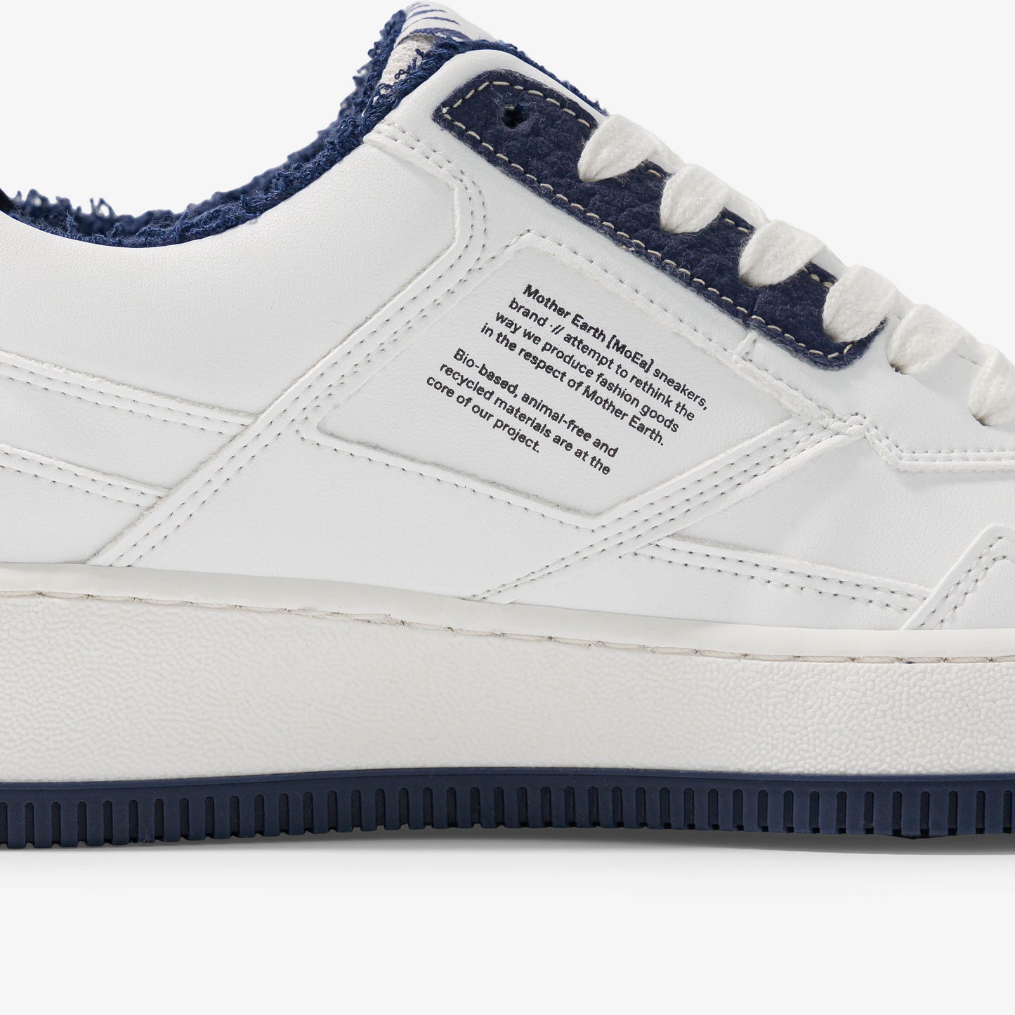 Baskets vegan en matière végétale | bleu "gen1 mushroom light navy"