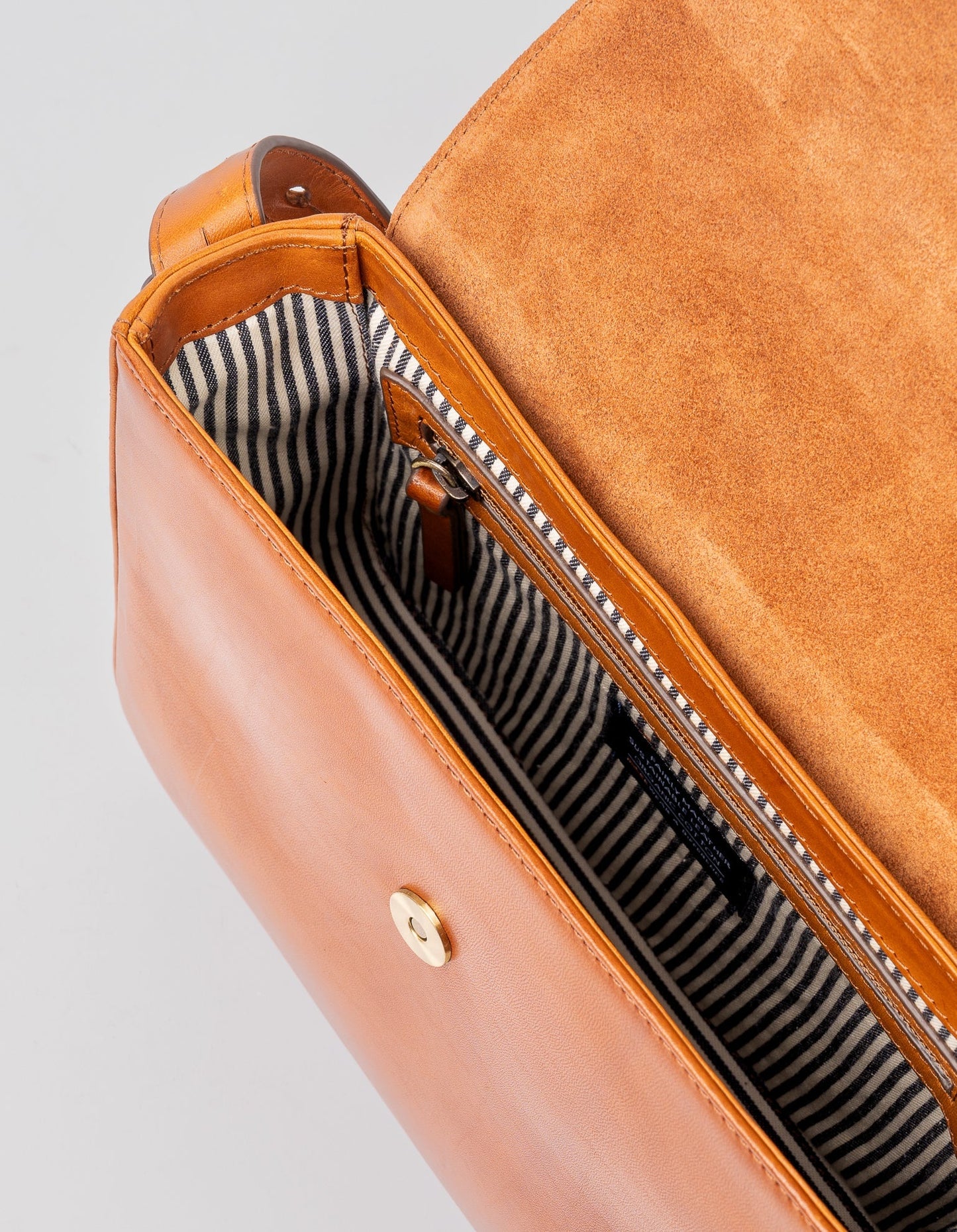 Sac bandoulière en cuir certifié | marron "gina cognac classic leather"