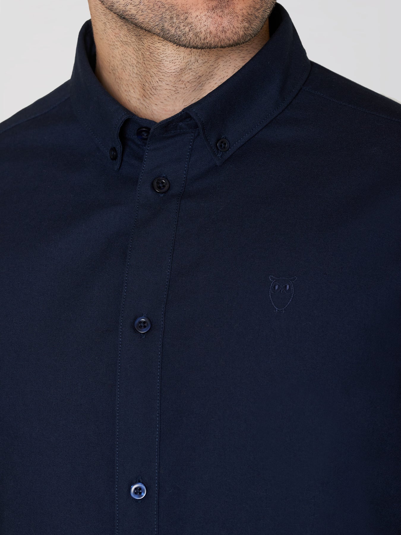 Chemise en coton bio | marine "harald small owl oxford regular fit shirt total eclipse"